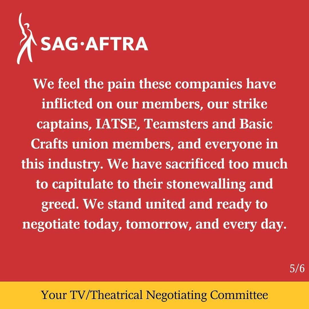 ボリス・コジョーさんのインスタグラム写真 - (ボリス・コジョーInstagram)「The marathon continues.  Standing strong with my fellow #sagaftramembers  ✊🏾🙏🏾❤️」10月13日 9時21分 - boriskodjoe