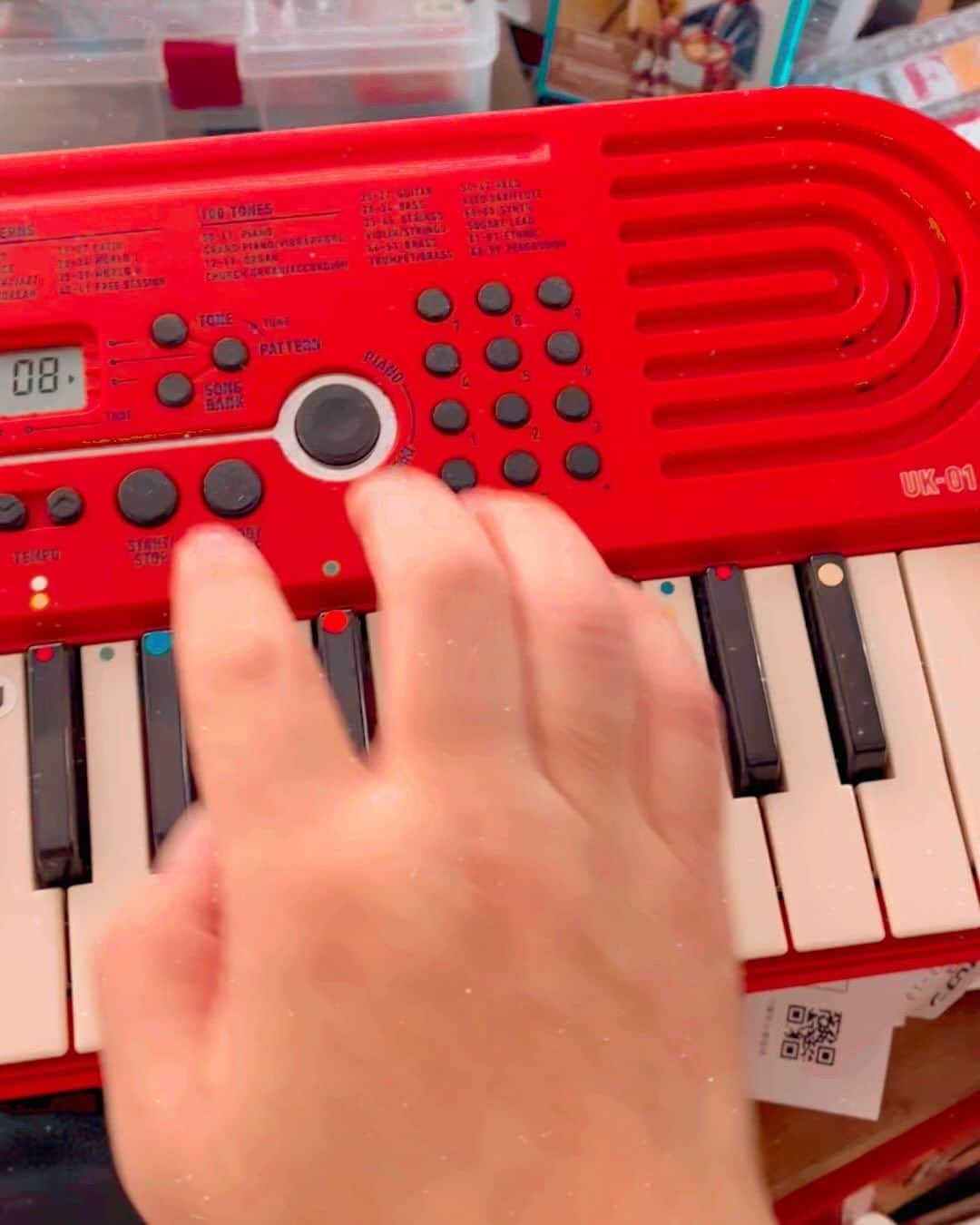 かせきさいだぁのインスタグラム：「練習風景❤️カシオトーンはリズム音源も入ってて、練習も楽チン」