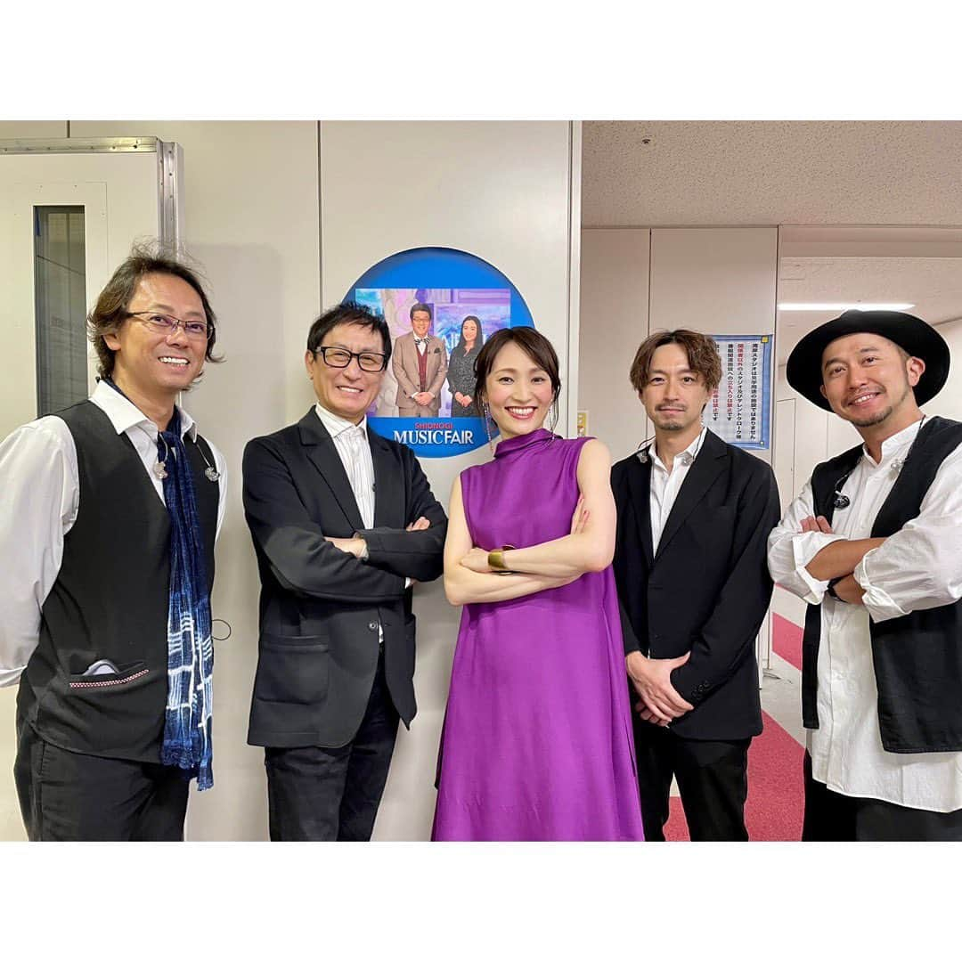 望海風斗さんのインスタグラム写真 - (望海風斗Instagram)「🎃 明日‼︎ 14日18:00〜 フジテレビ 『MUSIC FAIR』 ⁡ #ディズニー創立100周年特集✨ #海宝直人 さんと 映画『塔の上のラプンツェル』より #輝く未来 をデュエットしました🎵 ⁡ まさかのこちら側を歌わせていただく日が来ようとは…🙉ですが、海宝くんがとても素敵なので是非うっとり聴いてください✨ ⁡ そして今回もチームLaMがいてくださって、とても心強かったです！ #武部聡志 さん🎹 #鶴谷智生 さん🥁 #浜崎賢太 さん🎸 #植田浩二 さん🎸 #ありがとうございました😊 ⁡ ⁡ リハーサル後1番の反省はバックに流れる映像に負けてる‼︎ ということで、渾身のラプンツェル顔をお納めください🙄 ⁡ #musicfair #ミュージックフェア #フジテレビ ⁡」10月13日 9時33分 - nozomifuto_official