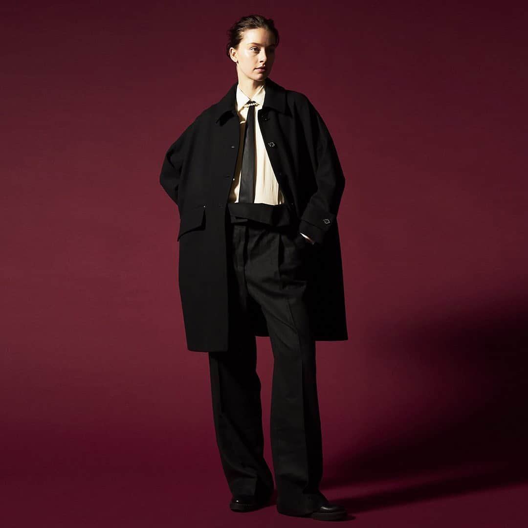 エリオポールのインスタグラム：「MACKINTOSH  POP-UP STORE At Daikanyama. Sapporo. Hiroshima   【開催スケジュール】  10. 11 wed～10.23 mon   エリオポール各店にて上記の期間、英国を代表する老舗ブランド「MACKINTOSH」のPOP UP STOREを開催いたします。  マッキントッシュはタイムレスなラグジュアリーコートの代名詞として世界中から愛され続けています。  大人気のハンビーシリーズも入荷しております。  期間中のみのラインナップ、 マッキントッシュの世界観を是非ご覧ください。  @mackintoshofficial #mackintosh @heliopole_official  #HELIOPOLE  #エリオポール」