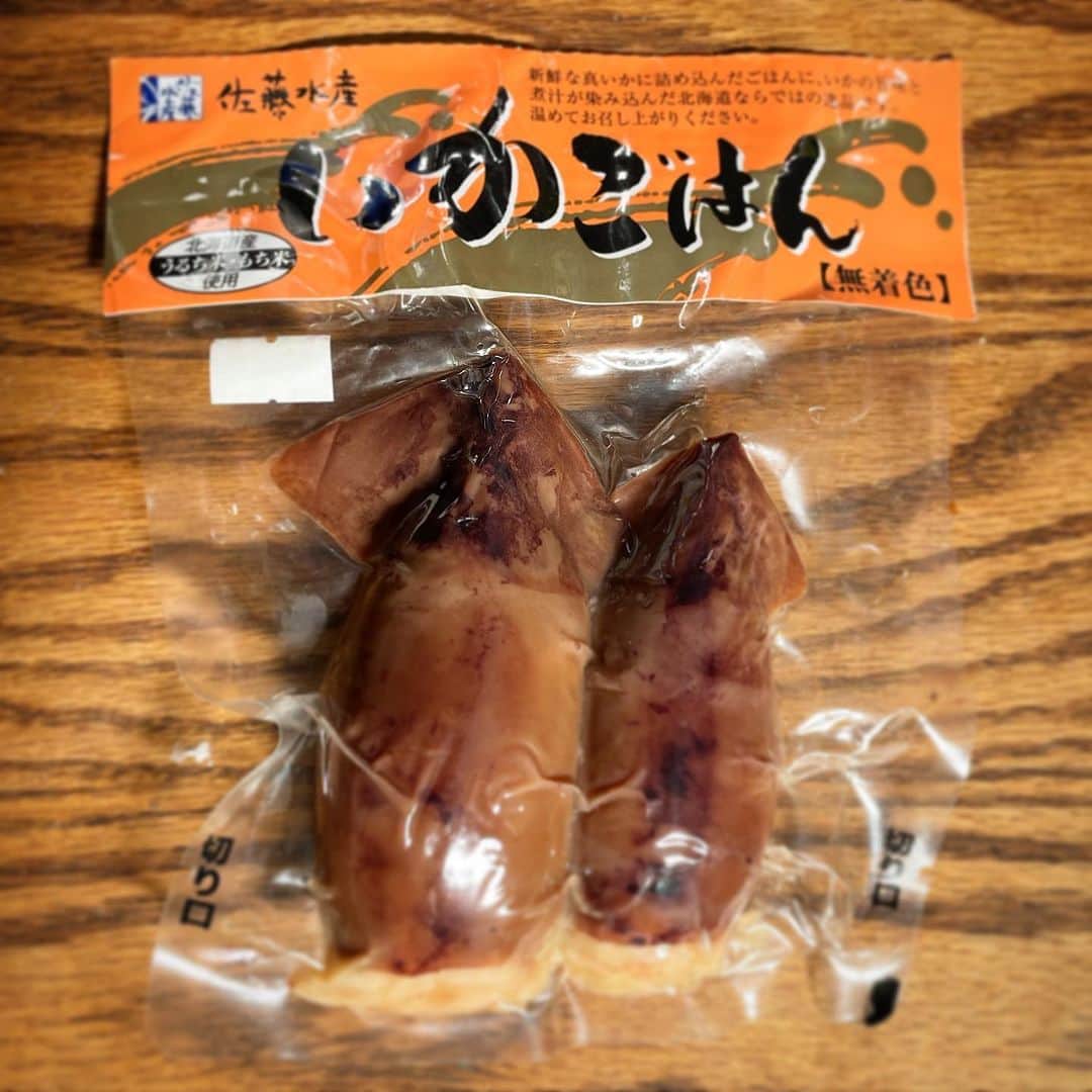 木村ひさしのインスタグラム：「最高のおっさんの朝ごはん。 いただいたいかごはん 美味しかったぁ。ご馳走様でした😊 #最高のおっさんのいかめし #2023チャレンジ第三弾  #今日からヒットマン」
