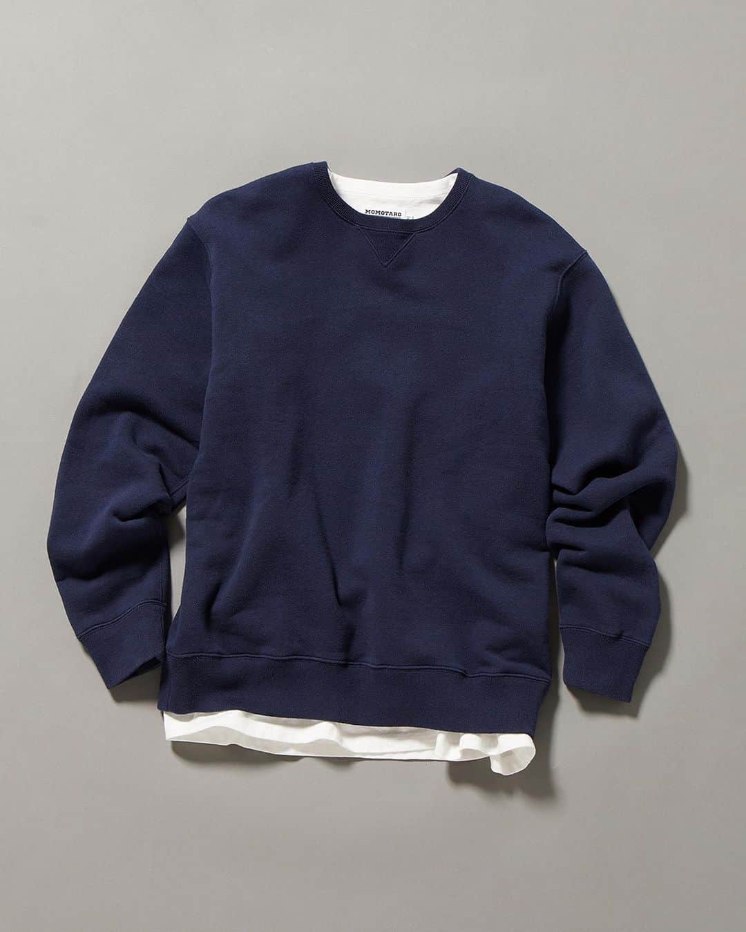 momotarojeansのインスタグラム：「.MOMOTARO JEANS Autumn Winter 2023 Collection  吊り編み裏毛スウェットカーディガン&プルオーバーシャツ  LOOPWHEEL SWEAT CARDIGAN & PULLOVER SHIRT  #momotarojeans #桃太郎ジーンズ #denim #jeans #indigo #indigoflannelshirt #madeinjapan #okayama #kojima #momotarojeansAW23」