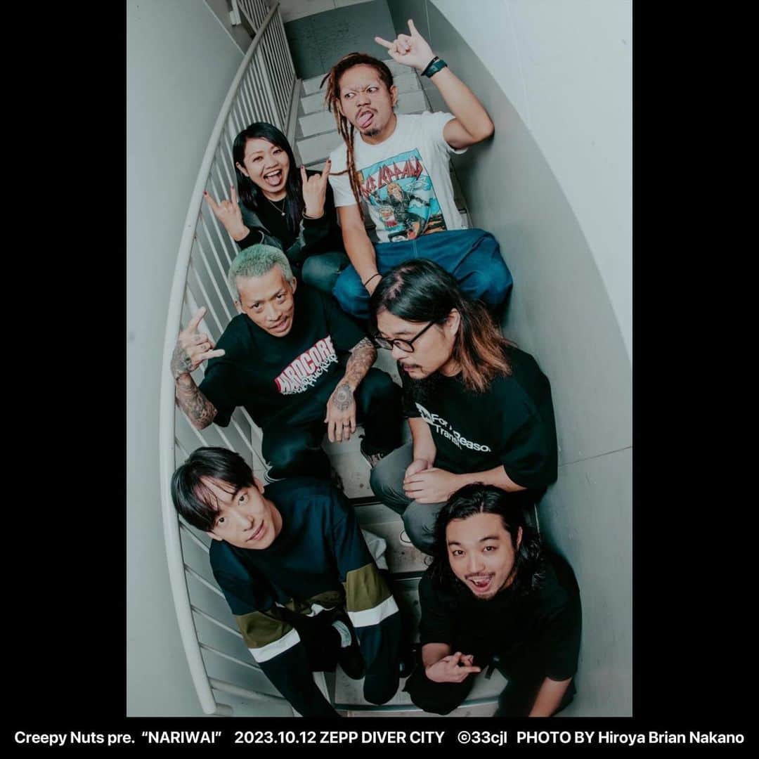 マキシマム ザ ホルモンのインスタグラム：「2023年10月12日(木)  Creepy Nuts pre.  TWO MAN TOUR『生業』2023 @ Zepp DiverCity  Group Photo by @hiroyabrian  Live Photo by @kiiroiro22   -SETLIST- 1.恋のアメリカ 2.What’s up,people?! 3.maximum the hormone Ⅱ～これからの麺カタコッテリの話をしよう～ 4.ハングリー・プライド 5.爪爪爪 (Feat.R-指定 from Creepy Nuts) 6.ぶっ生き返す!! (Feat.R-指定 from Creepy Nuts) 7.ロッキンポ殺し 8.ROLLING1000tOON 9.my girl 10.恋のメガラバ  #生業 #CreepyNuts #マキシマムザホルモン #maximumthehormone」