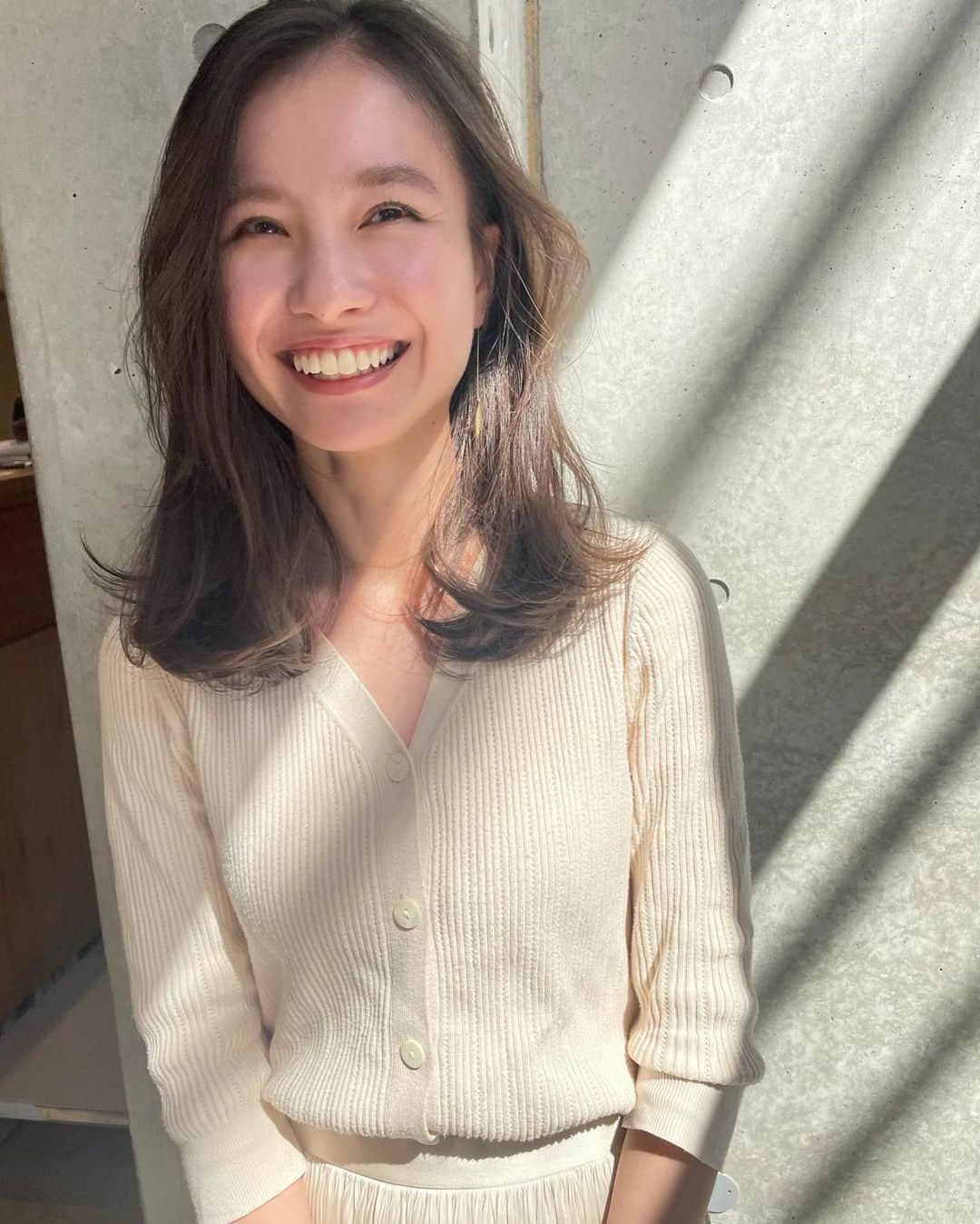 淺川美穂のインスタグラム：「layer✂︎  笑顔が素敵すぎる♡」