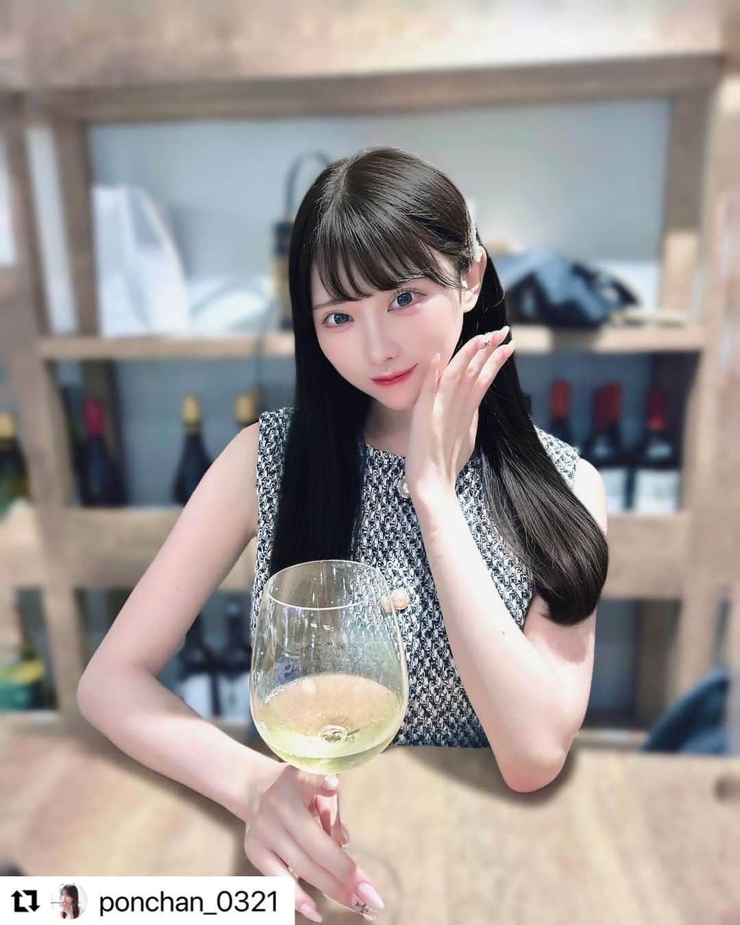 のインスタグラム：「新規オープンした、『フィラークリニック梅田院』にご来院💓 唇もフェイスラインもシュッとして可愛いです😭💕 ありがとうございました🥰  @ponchan_0321 ・・・ フィラークリニック( @filler_clinic )さんで Ｃカールリップ・顎ヒアル・顎ボト してきたよ💋💉✨️  Ｅラインも整ったし くちびるがM字でるんるん～🎀」