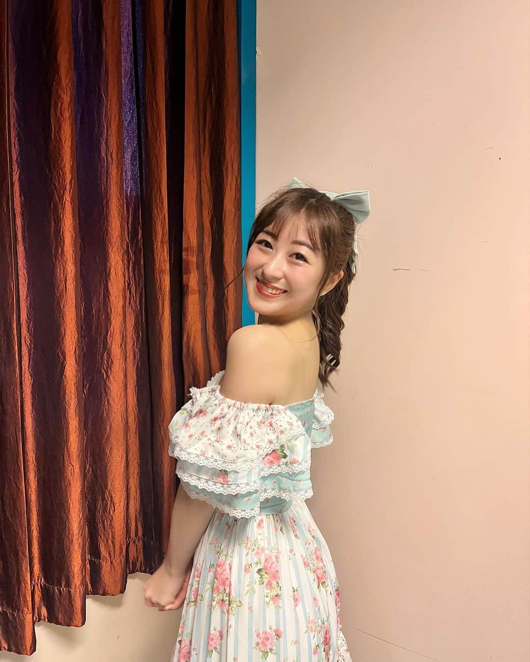 伊豆田莉奈さんのインスタグラム写真 - (伊豆田莉奈Instagram)「เธอก็คือเธอนั่นไง ชีวิตเสรีเธอมีสิทธิ์จะใช้ หามีบางทีที่เธอนั้นเศร้าใจ ก็จะยืนอยู่ข้างเธอไม่ไปไหน ไม่ว่าเมื่อไหร่ฉันเข้าใจ และขอให้เธอนั้นเลิกคิดมากไป  *.ﾟ⋆⸜🌷⸝‍⋆*.ﾟ  #kimiwabokudath #เธอก็คือฉัน #IzurinaCGM48 #伊豆田莉奈 #いずりな #cgm48」10月13日 11時31分 - rina.cgm48official