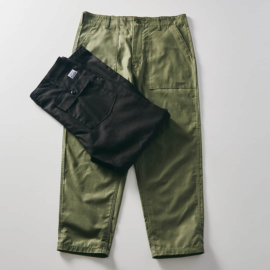 EDWINのインスタグラム：「. 【MADE IN JAPAN】 CONCEPT SHOP LIMITED FATIGUE PANTS (KSB03-21,75 / ¥18,700-)  ヴィンテージのファティーグパンツをベースにした オーセンティックなベイカーパンツ。 素材は、経糸にムラ糸を使用したライトオンスのバックサテン。 染料染＋顔料染を施すことで、穿き込むほどにアタリや色落ちが楽しめる。」