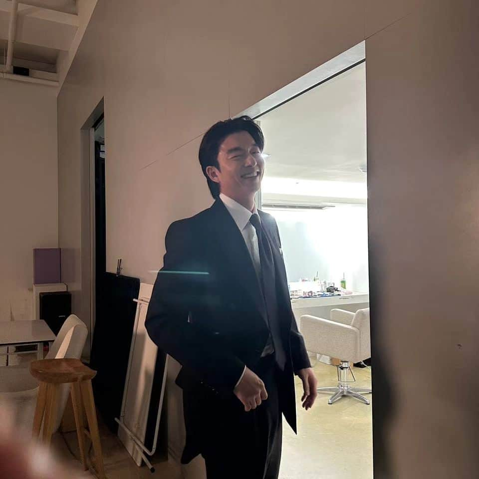 コン・ユさんのインスタグラム写真 - (コン・ユInstagram)「🙃」10月13日 12時21分 - gongyoo_official