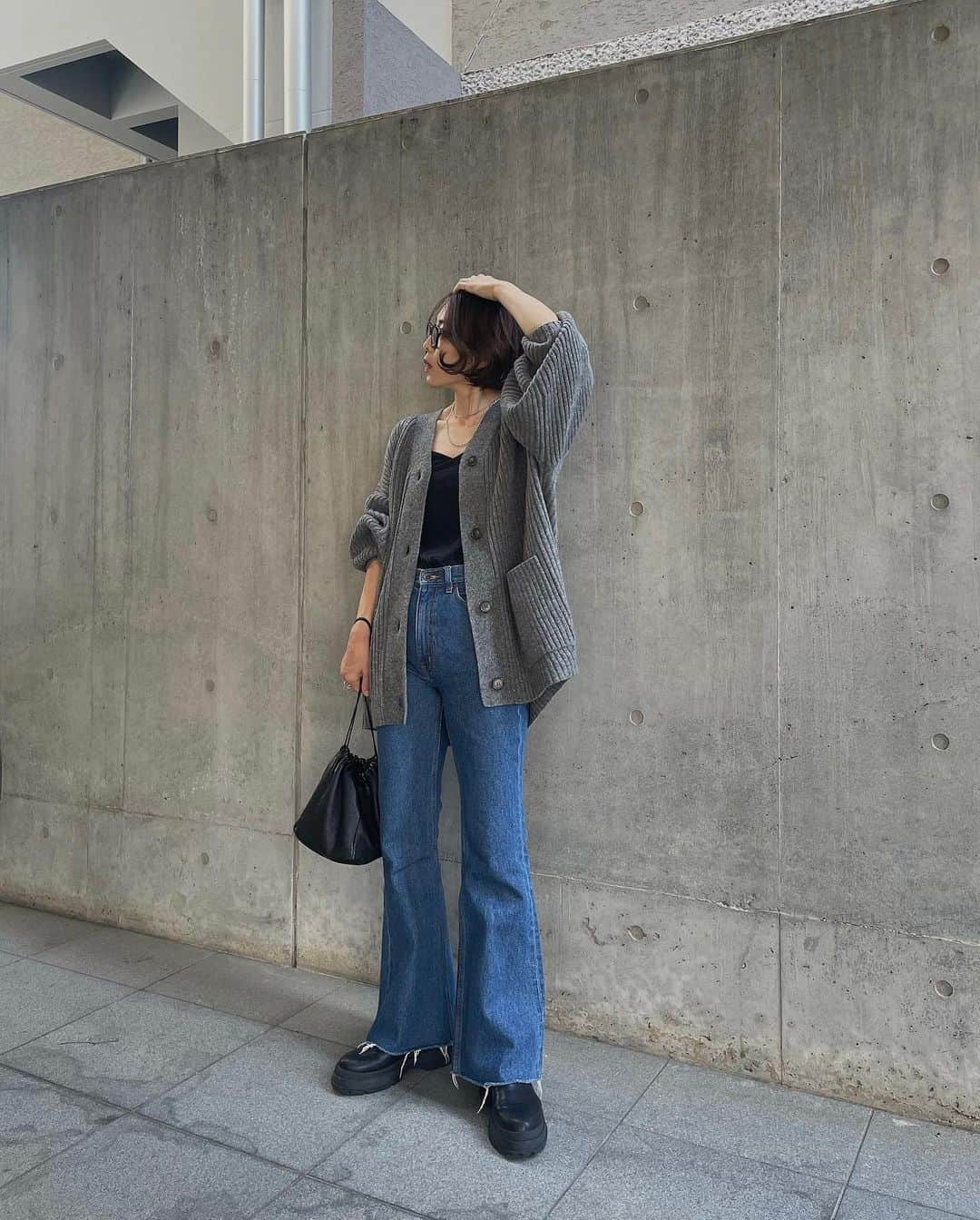 akiさんのインスタグラム写真 - (akiInstagram)「🍂  #aki7_ootd #outfit #ootd #mama #blackbymoussy」10月13日 12時26分 - 7_aki_7