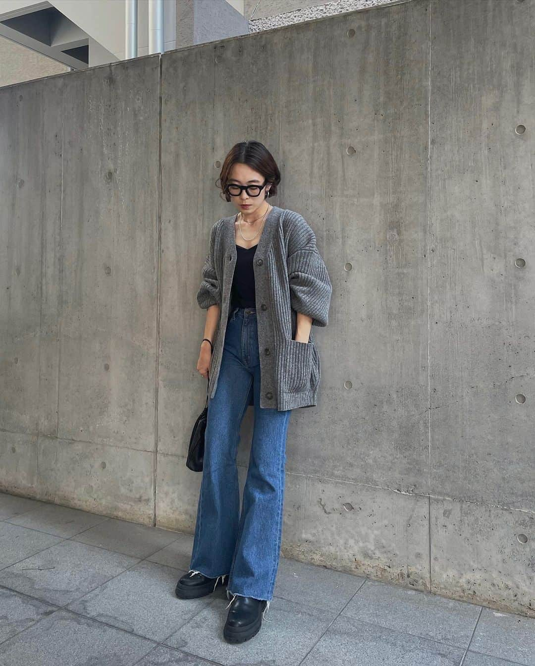 akiさんのインスタグラム写真 - (akiInstagram)「🍂  #aki7_ootd #outfit #ootd #mama #blackbymoussy」10月13日 12時26分 - 7_aki_7