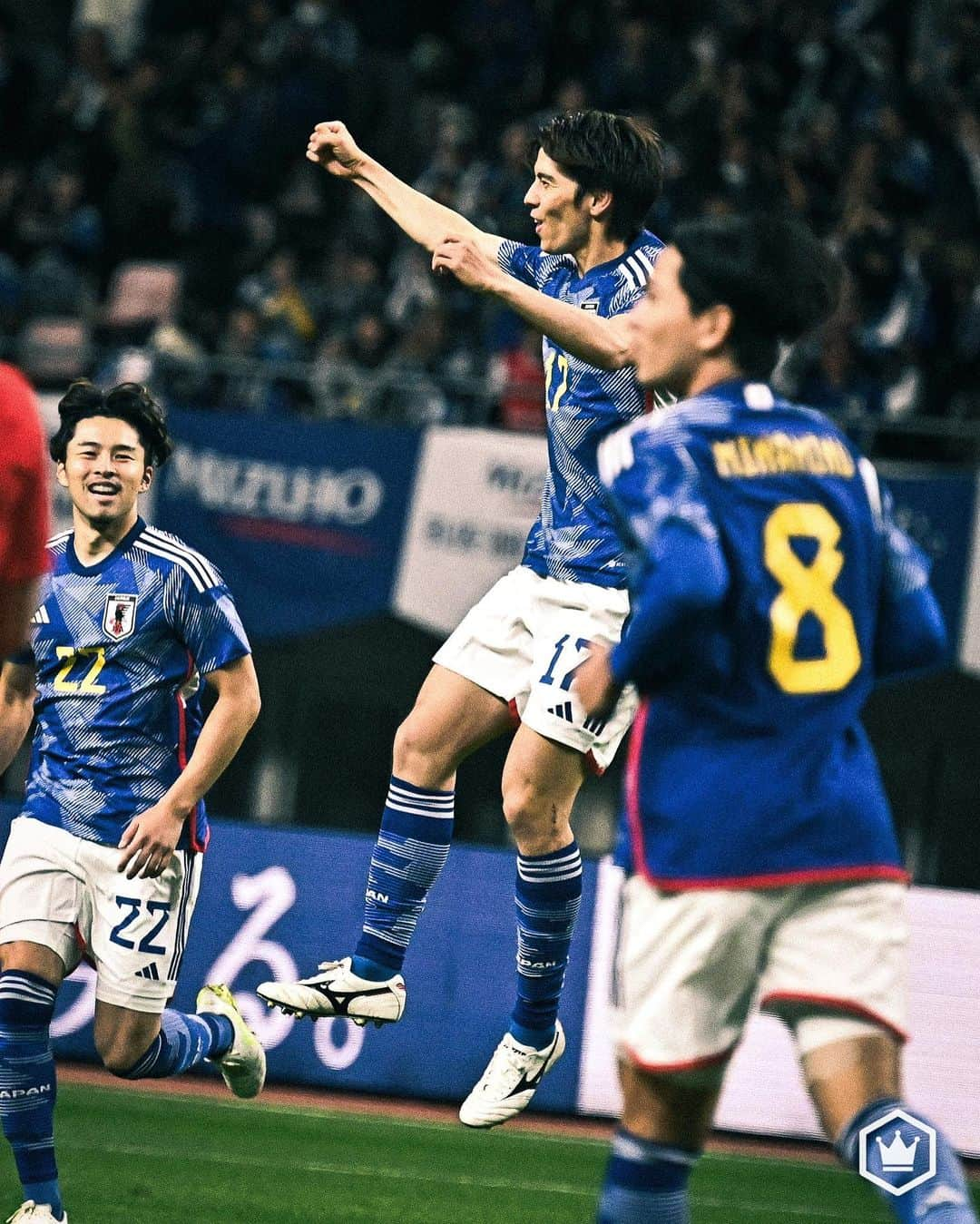 サッカーキングさんのインスタグラム写真 - (サッカーキングInstagram)「. FLASH BACK SAMURAIBLUE!! 4発快勝のカナダ戦を10枚の写真で振り返る（2023.10.13）  📷Photo by @shimpeei（SOCCERKING）  #ともにアオイユメを #夢への勇気を #SAMURAIBLUE #jfa #daihyo #サッカー日本代表 #サッカー #soccer #フットボール #football #⚽️ #サッカーキング  #田中碧 #大迫敬介 #中村敬斗 #伊東純也 #内田篤人 #影山優佳」10月13日 22時51分 - soccerkingjp