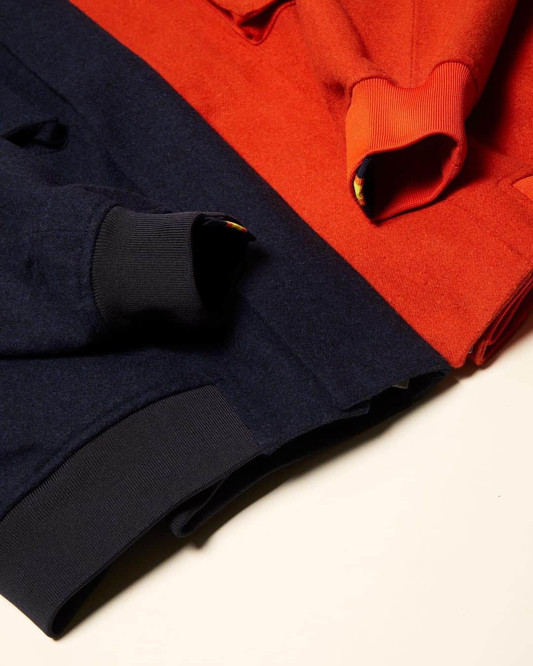 ケイウェイさんのインスタグラム写真 - (ケイウェイInstagram)「Dive into the cozy elegance of our wool jacket, available in two striking color options to match your unique style. Whether you lean towards timeless neutrals or vibrant pops of color, we've got you covered in comfort and style.   #KWAY」10月13日 22時54分 - kway_official