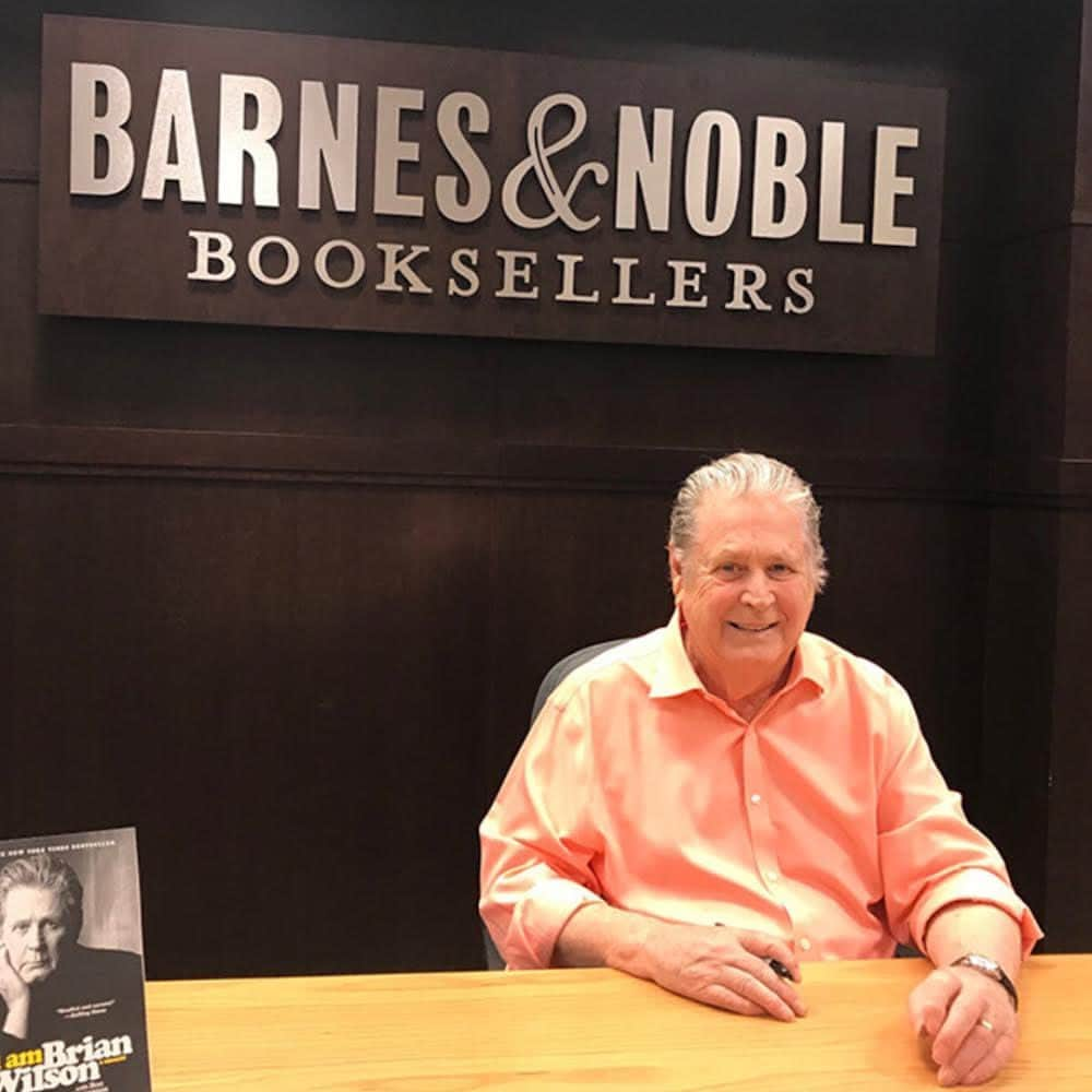 ブライアン・ウィルソンのインスタグラム：「This week in 2016, I Am Brian Wilson was published by Da Capo Press. The Wall Street Journal’s David Kirby wrote that "Wilson’s poker-faced acceptance [is] a reminder to take life as it comes. Part of the charm of his account is the way he drops little moments into the story with no preamble and then moves on with no follow-through." The book became a New York Times, USA Today and Publishers Weekly Best Seller.  #2016 @wsj #brianwilson」