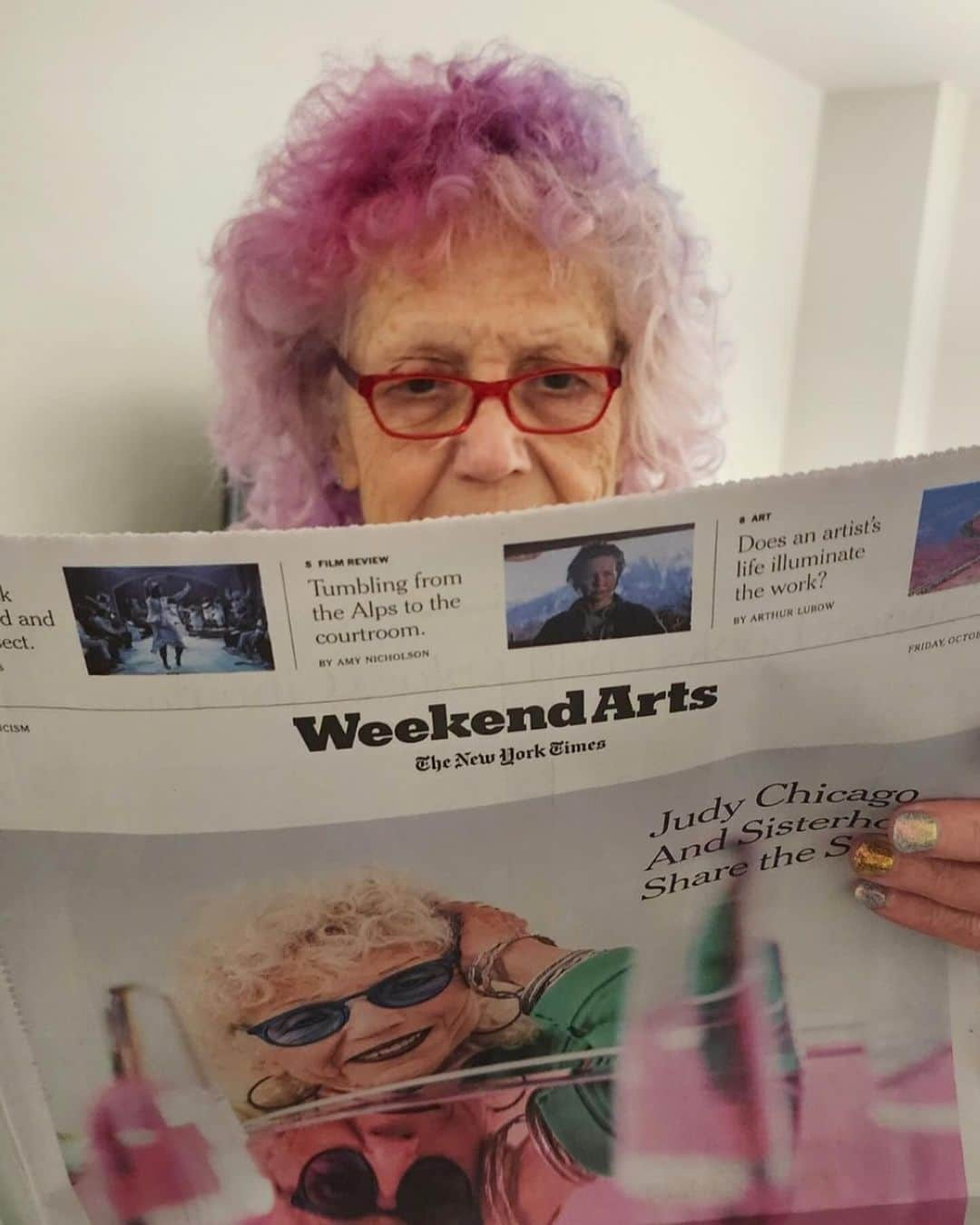 ニュー・ミュージアム・オブ・コンテンポラリー・アートのインスタグラム：「"@judy.chicago makes Herstory," writes the @nytimes in their profile of the pioneering feminist artist, whose six-decade survey just opened at the New Museum.   "Now...the art world is paying attention to what she has been saying: that when art by women is viewed holistically, through the arc of history, it can shake everything—us—to the core."  Tap the link in bio to read the full story.  📸: @gabriela.e.campos」