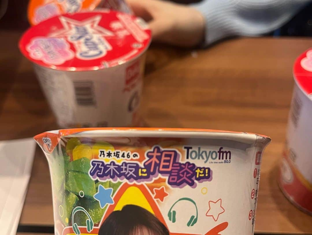 清宮レイさんのインスタグラム写真 - (清宮レイInstagram)「お知らせです！！！🍜  TOKYO FM 「ベルク presents 乃木坂46の乃木坂に相談だ！」  来週10月20日に生放送決定！！  そして、12月中旬に都内某所にて公開収録も決定！！！  カップスター×乃木談限定デザインも発売開始！！  ベルク店舗＆ネットショップから購入可能です🍜 ぜひお近くのベルクへ〜！🍜  詳細は下の専用ウェブサイトから！ 🔗 https://belc-sanyofoods.o2o2o-cp.com/  #ベルクpresents乃木坂46の乃木坂に相談だ  #ベルク  #サンヨー食品  #カップスター  #乃木談  #清宮レイ #松尾美佑」10月13日 23時11分 - seimiyarei_2403