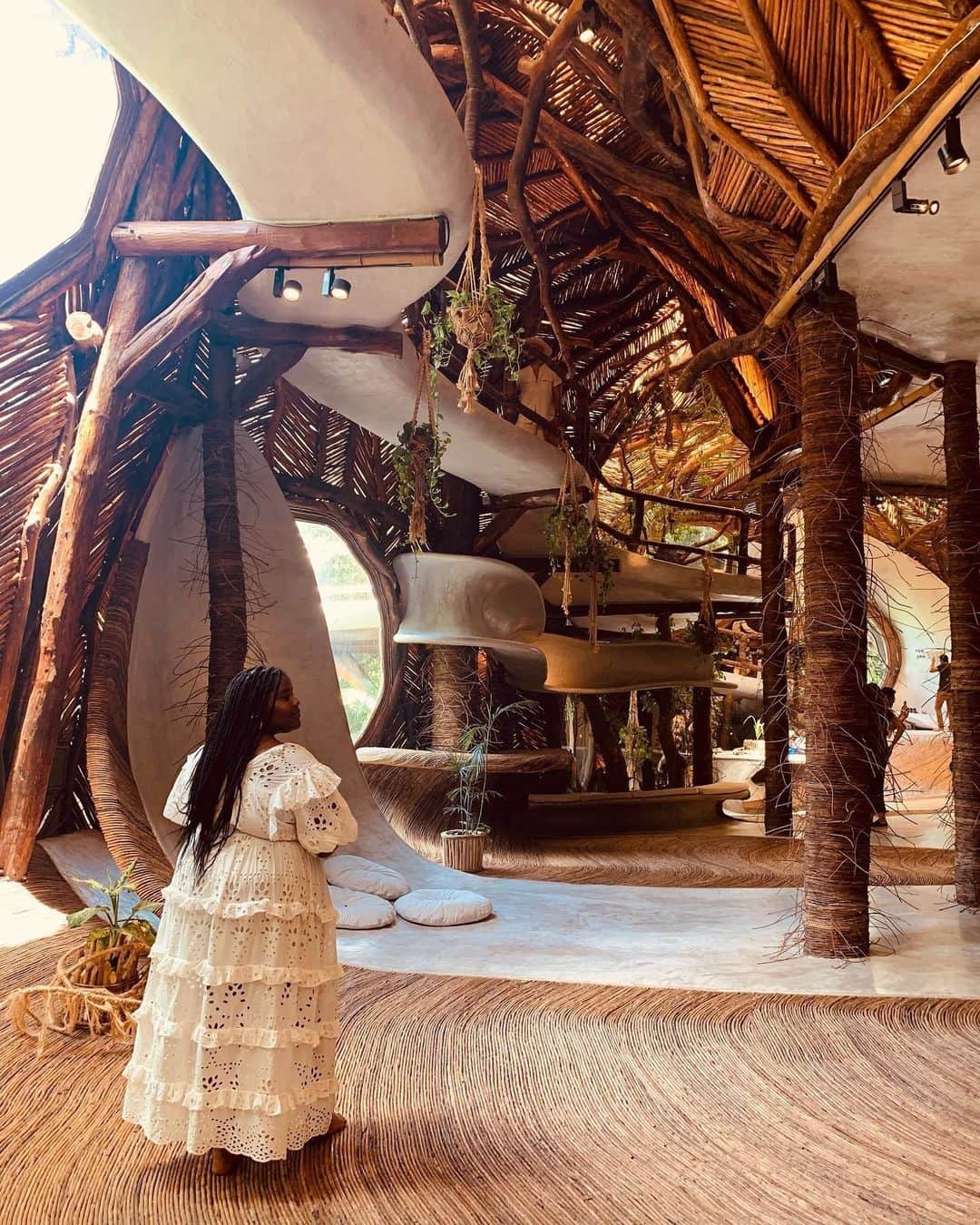 デルタ航空のインスタグラム：「We’ve got a brand new route to paradise. Daily direct flights from Atlanta to Tulum’s new airport (TQO) start March 28, 2024. TQM, TQO! 🏝️  Photo: @jaydeipowell」