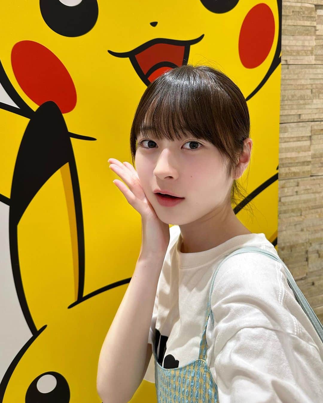 比嘉ゆめののインスタグラム：「こんばんは〜今日もおつかれさま〜  先日、ポケモンたちと戯れました〜⚡️🔥💧🍃🌪🧊 あとJuice=Juiceさんのライブも観れたよ！知ってる曲ばっかりで本当に幸せだった！曲かかる度にうおーってなった！🍹  アイドルだいすき！  今日は髪を切って明日からの5人体制気合い入れてきたよ！ 前向いてがんばるね！  みんなもいっしょに色々がんばろ〜💪  ゆめの」