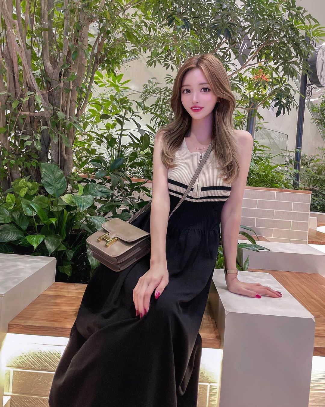 のインスタグラム：「shopping🛍️」