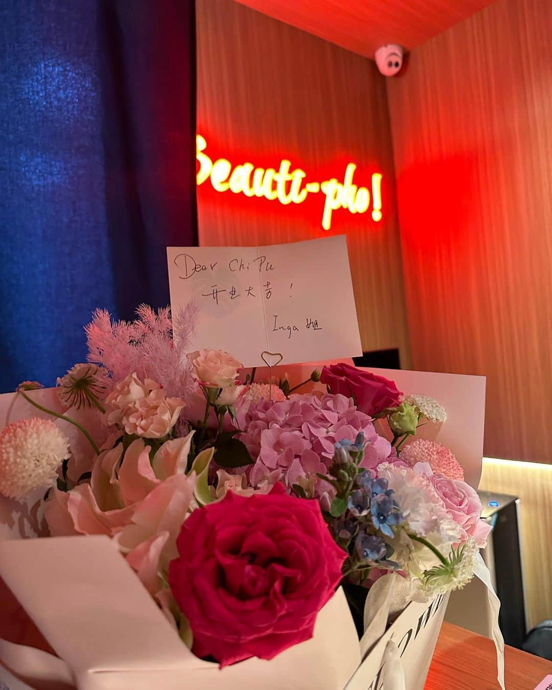 Chi Puさんのインスタグラム写真 - (Chi PuInstagram)「Thank you my friends for coming to @la_ganh 🥰 grateful for your time, support and love 💗」10月13日 23時22分 - chipupu