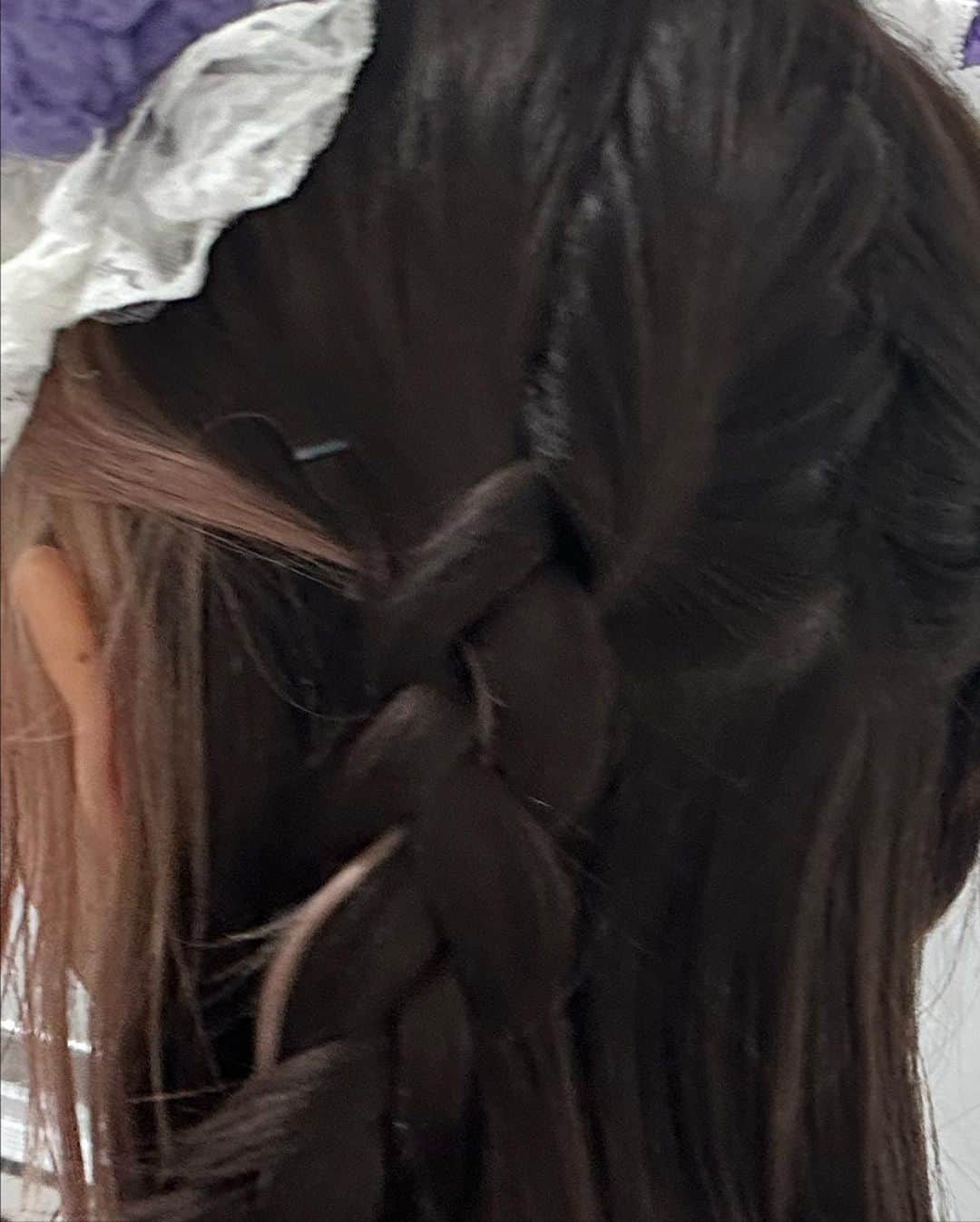 松田美里さんのインスタグラム写真 - (松田美里Instagram)「アイドルモード🕹 この日初めてする髪型だた」10月13日 23時27分 - miri_matsuda
