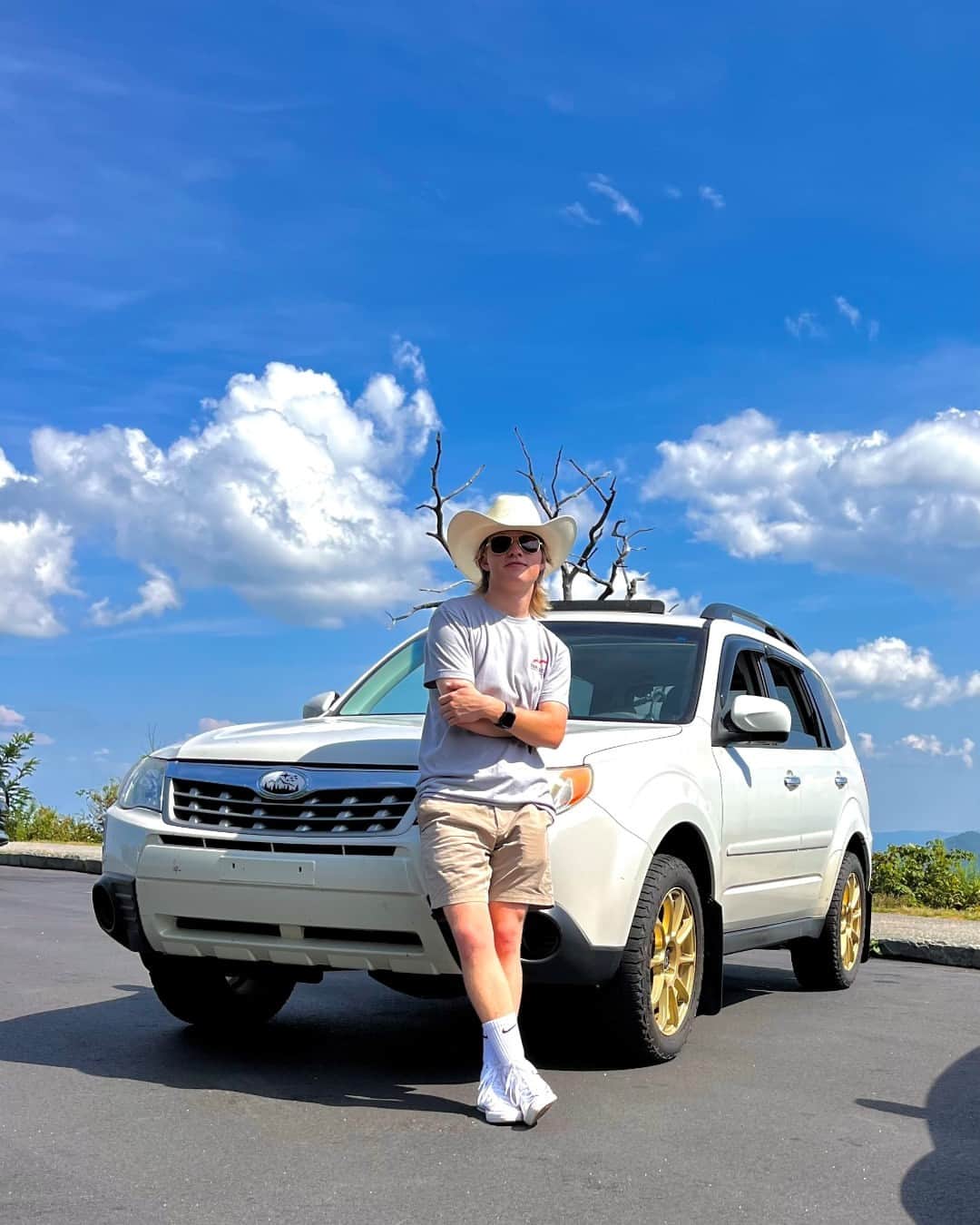 のインスタグラム：「🤠💯. What is your favorite memory as a Subaru owner? Let us know in the comments!   (📸: @tanner.mayess)」