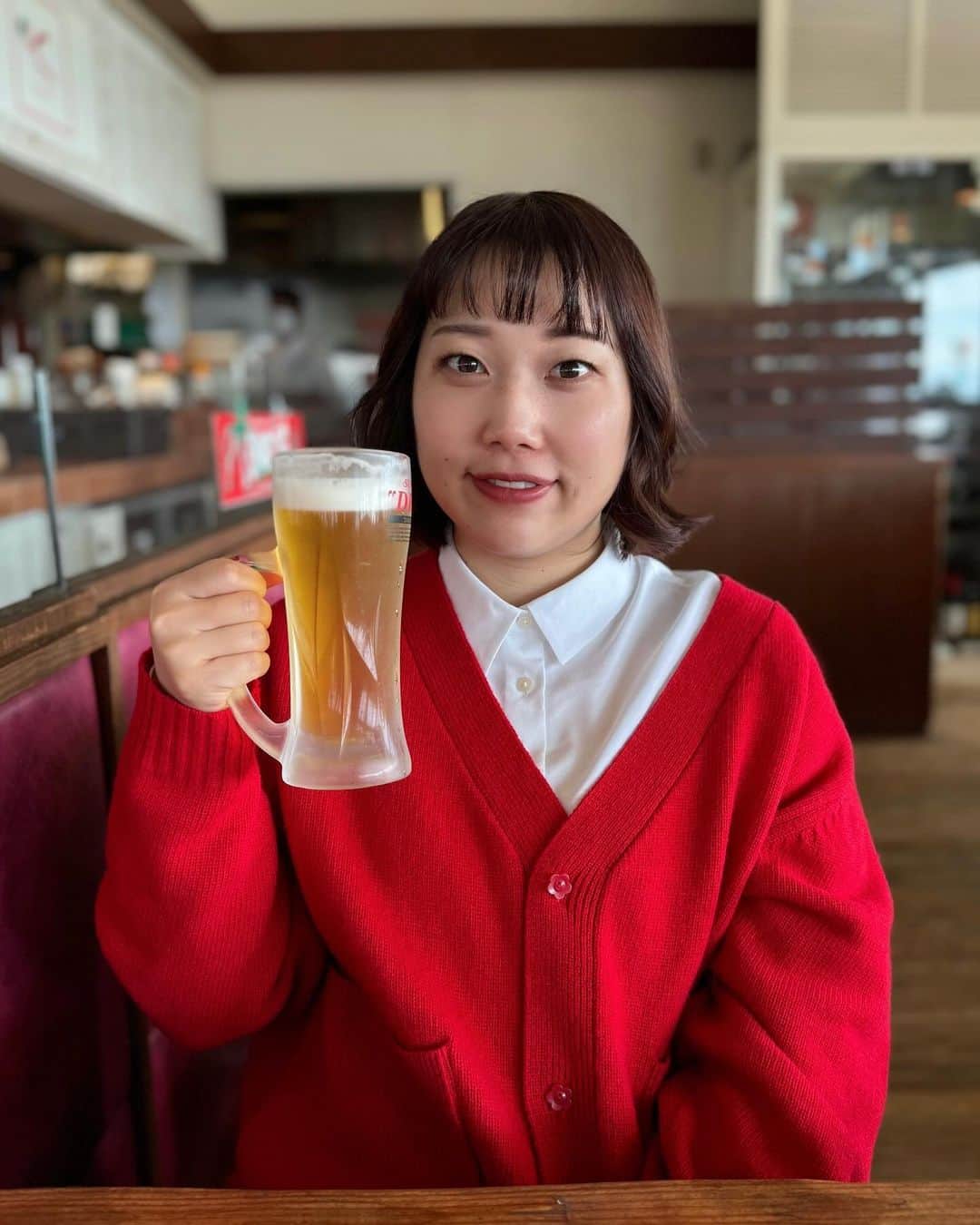 山井祥子のインスタグラム：「美味しいものを食べて、カッコいい絵を観た日。　 あんまりスマホに触らないで過ごすと、頭がスッキリしますね。  #鎌倉 #アート #プレッピー」