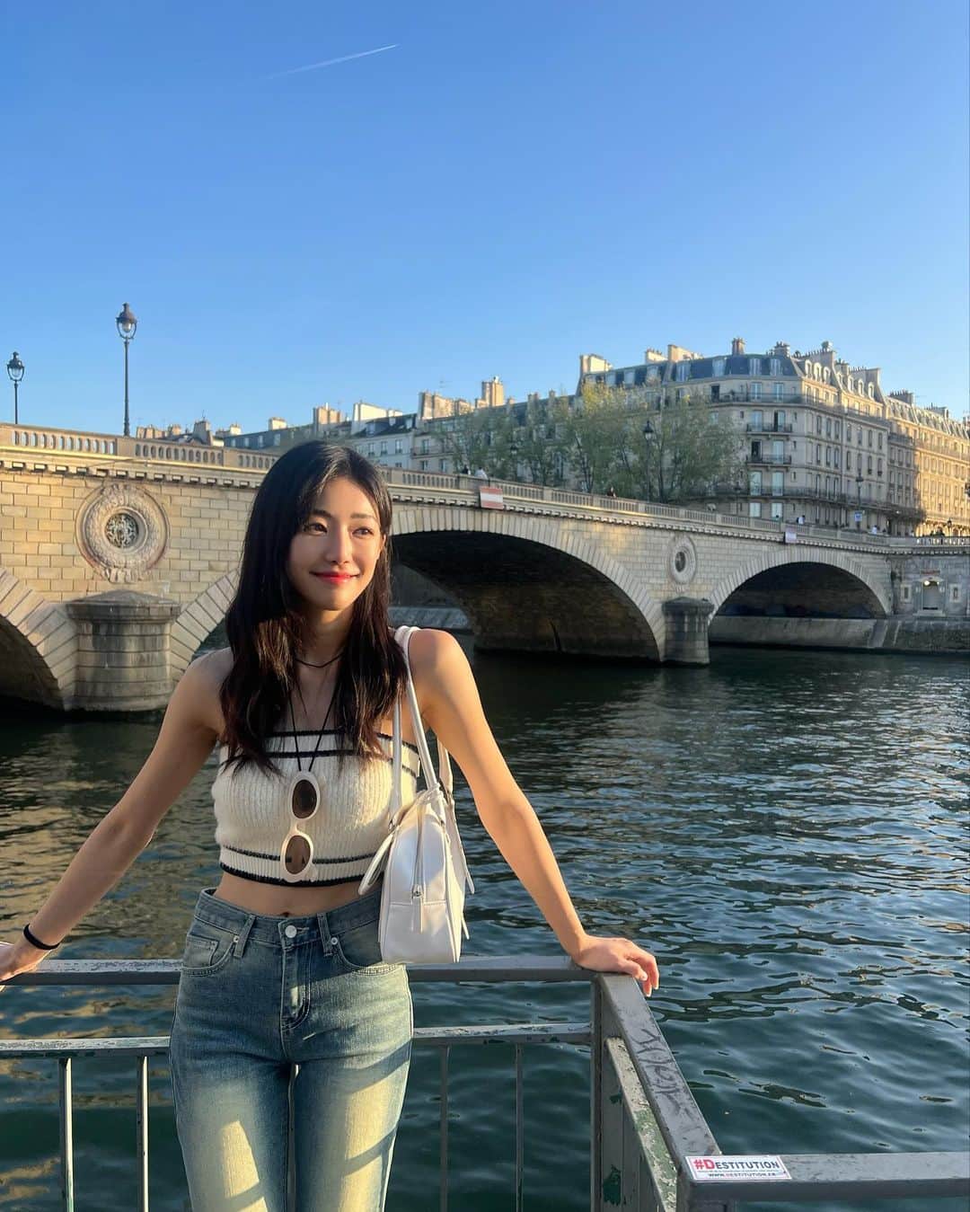 のインスタグラム：「💙」