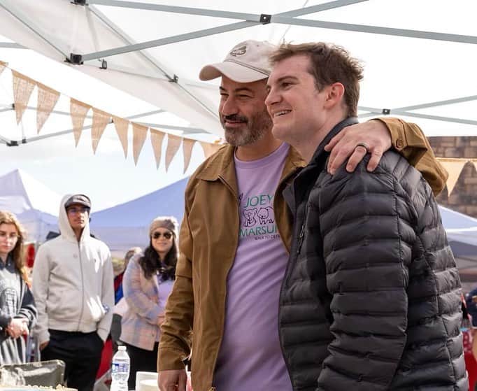 ジミー・キンメルのインスタグラム：「Las Vegas is walking on Sunday in support of a great young man you should follow named @JoeyDoesALS and countless others who are fighting this terrible disease. To help, link in bio.」