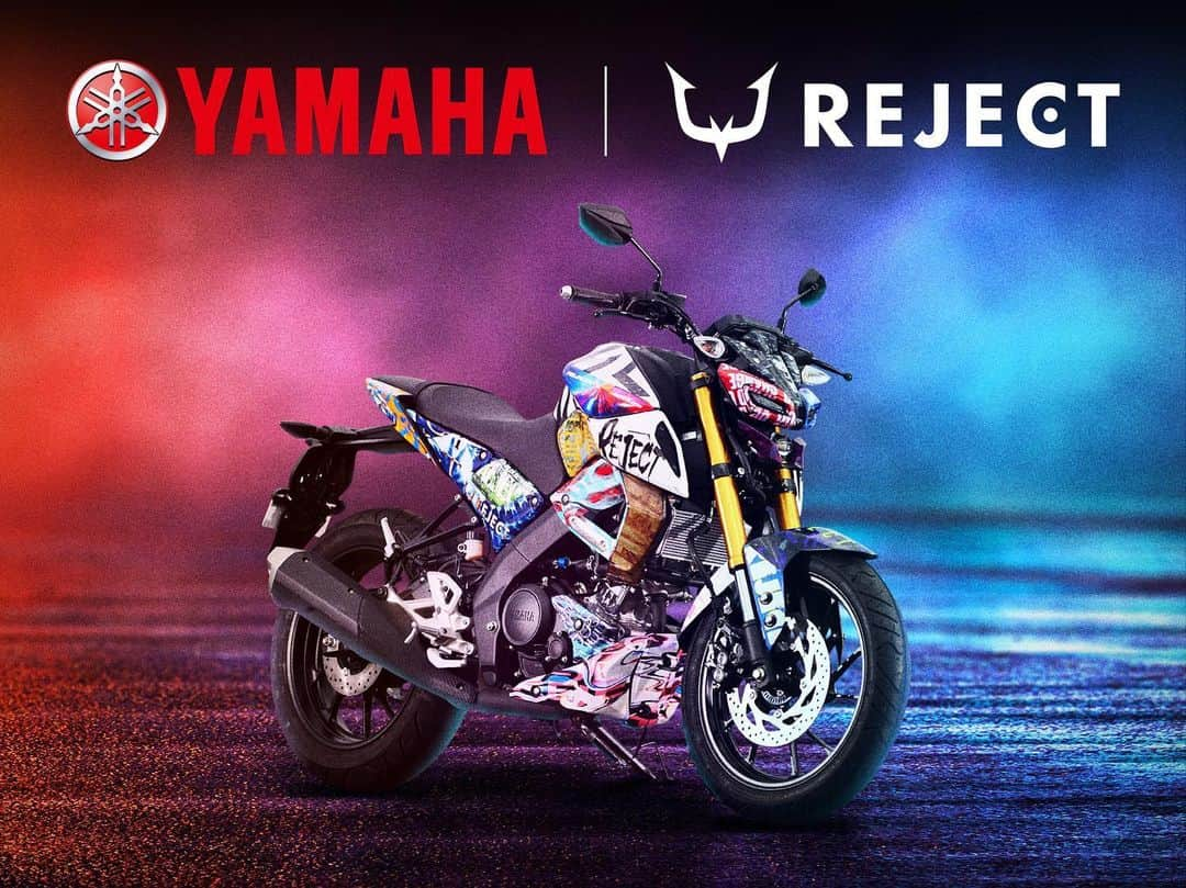 ヤマハ バイクのインスタグラム：「MT-125導入に合わせて、ヤマハ発動機とeスポーツチーム「REJECT」がコラボ🤝✨  今回のコラボレーションは、「限界を超えろ。REJECT YOUR LIMITS」をスローガンに掲げて活動するeスポーツ・アスリートチーム「REJECT」が、125ccながら本格的な走りと機能を備えるストリートスポーツバイク「MT-125」に共鳴。リアルとバーチャルの垣根を越えて、日常生活にスポーツのある、ワクワクするライフスタイルを表現したいという両社の思いが重なり、実現しました。  【コラボレーション内容】 ① 「MT-125」をベースに、「REJECT」プロデュースによるコンセプトモデル（非売品）の製作  ② 「FORTNITE」での「MT-125」の世界観を表現したメタバース空間となる「島（ゲームマップ）」を制作 参考：FORTNITE「島コード（マップコード）」2449-0709-1912  ③ コラボレーションの取り組みの様子や担当者の思いを描いた「REJECT」による映像制作  #YAMAHAが美しい #RevsyourHeart #Yamaha #MT125 #yamahamt125 #REJECT #eSports #FORTNITE」