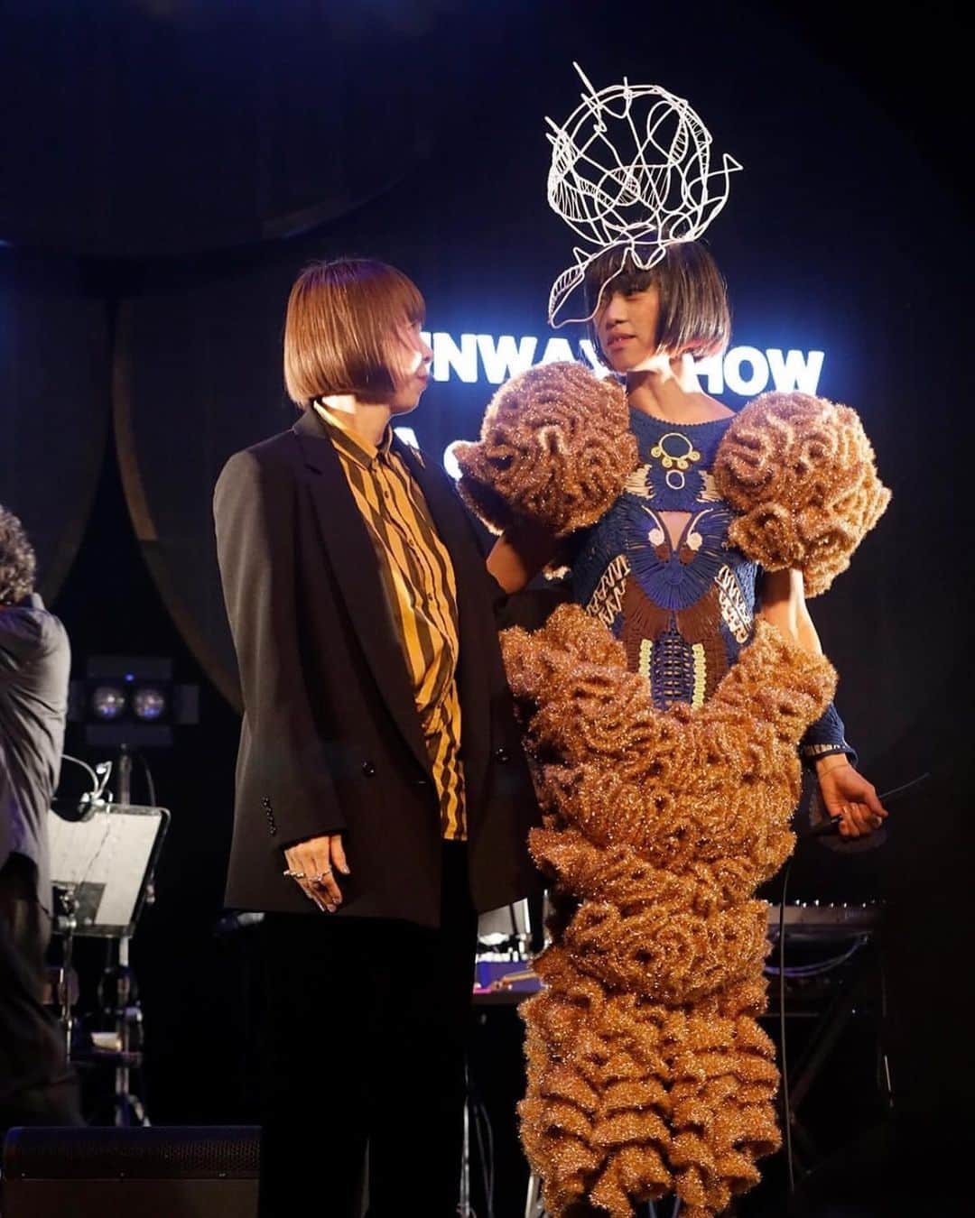 のインスタグラム：「FUMIE TANAKA  Concept Live Show on Oct. 11  恵比寿ガーデンホールにて。  “islanders”  とびきり特別な体験でした。新しい出会いに溢れて。 ありがとう、フミエさん❤️🩵❤️🩵❤️🩵  @fumietanaka_jp @fumifumi4688 @masayoshiokudaira @masayoshiokudairahead @mariko__shimada @ua_anniversary_official  #ua#ウーア」