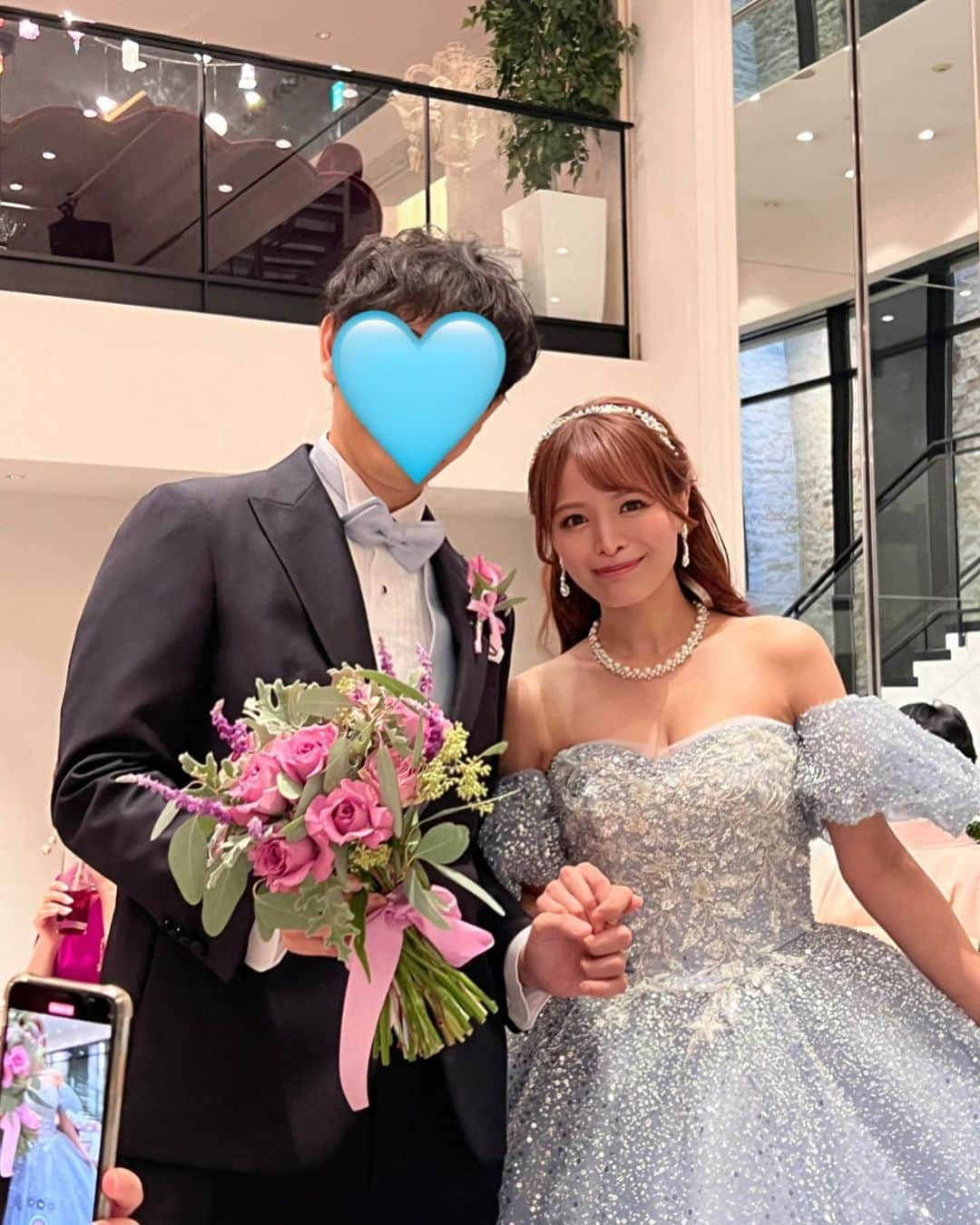 佐山彩香さんのインスタグラム写真 - (佐山彩香Instagram)「先日おともだちの結婚式へ🕊️💞 涙あり笑いあり✨ お二人の人柄が出ていて愛に溢れた素敵な時間🫧 幸せな気持ちにさせてもらいました🥰 めぐにゃん @me_haruna.02 とっても綺麗だった🥹♥️ 旦那さんから愛されているのが伝わりまくって私まで嬉しかったよ🥹大切な門出に呼んでくれてありがとう。 幸せになってね💐」10月13日 15時26分 - ayaka_sayama