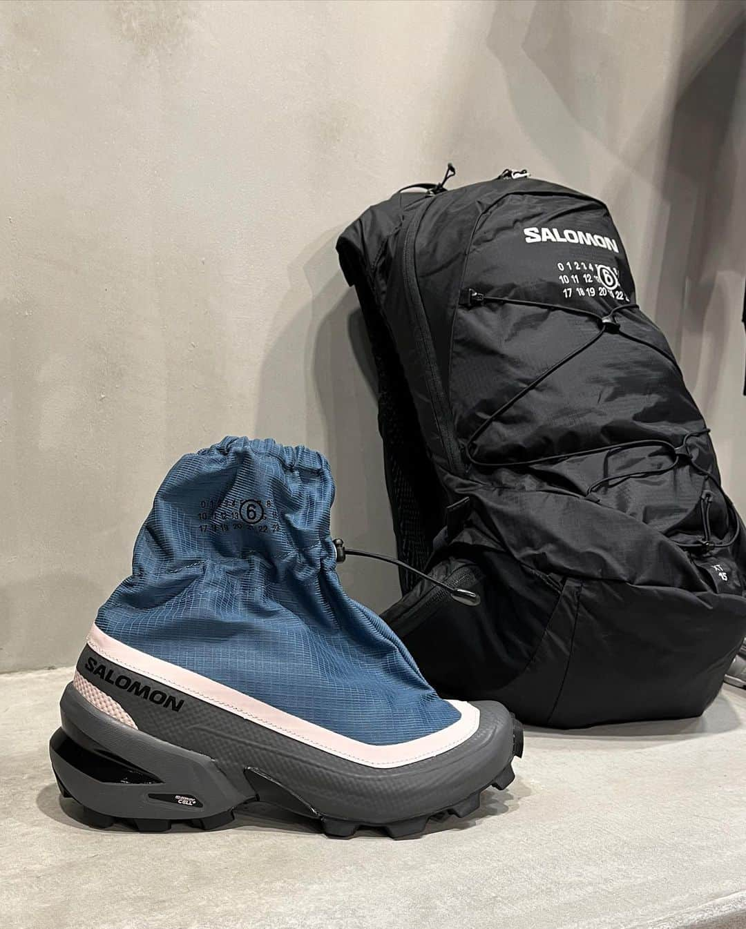 【ANN DE ARKさんのインスタグラム写真 - (【ANN DE ARKInstagram)「MM6 Maison Margiela × SALOMON  ・XT 15 MM6 MAISON MARGIELA ￥45,100（税込）  ・CROSS MID MM6 MAISON MARGIELA ￥56,100（税込） ⁡ ⁡ ⁡ 詳しくはオフィシャルサイト【ARKnets】にて。 ■商品や通信販売に関しまして ご不明な点がございましたらお気軽にお問い合わせください。 ----------------------------------- オフィシャルサイトの在庫と店頭在庫は共有しております。 商品に関しましては、お気軽にコメントや店舗までお問い合わせください。 ⬇︎⬇︎⬇︎ @ann_de_ark  @arknets_official ⁡ #fashion #栃木 #宇都宮 #ショップ #セレクトショップ　#arknets #anndeark  ⁡#mm6maisonmargiela #salomon  -----------------------------------」10月13日 16時32分 - ann_de_ark