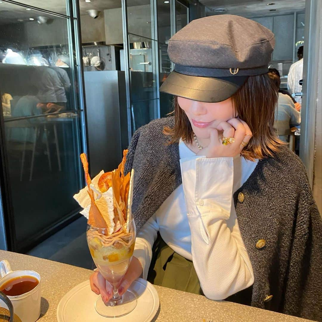 ❁coco❁さんのインスタグラム写真 - (❁coco❁Instagram)「念願のパフェ食べに行ってきました✨ patisserie.asakoiwayanagi  パルフェビジュー® モンブラン パルフェビジュー® フィグ  高級パフェだけど最高に 美味しかったーまさにアート🥹❤️   予約日時にスタンバイすれば 割とスムーズに予約できるかと🫶 （だいたい毎週木曜日の17:00から）  📍 ASAKO IWAYANAGI SALON DE THÉ 〒158-0082 東京都世田谷区等々力４丁目５−９ 2F  #モンブランパフェ　#栗活　#モンブラン好き　#モンブラン　 #デブ活　#スイーツ女子 #スイーツテロ #asakoiwayanagi  #ダイエット記録  #ダイエット仲間募集  　#cocoカフェ巡り」10月13日 16時41分 - rococo39