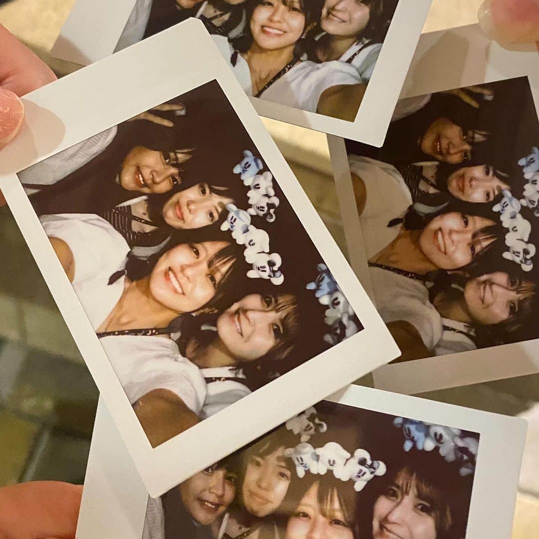 佐倉みきのインスタグラム：「開園から閉園まで丸一日 はしゃいで小学生みたいな 楽しみ方をしたら、ちゃんと2日間くらい疲れがきたよ🧦笑  Dヲタのちょこちゃんとしおんちゃんに沢山エスコートしてもらったおかげで更に楽しめた！冬も楽しみ⛄️  #ディズニー #ハロウィン #Dハロ #TDL #TDS #ディズニーハロウィン」