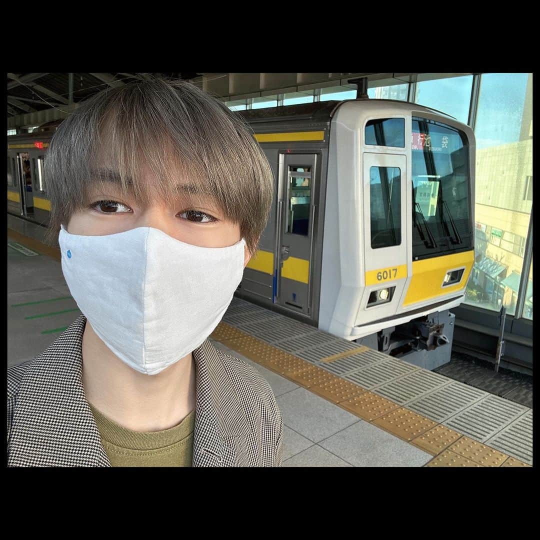 伊藤壮吾のインスタグラム：「#今日の鉄道 1199番線 黄色い6000系。 西武有楽町線開通40周年記念。」