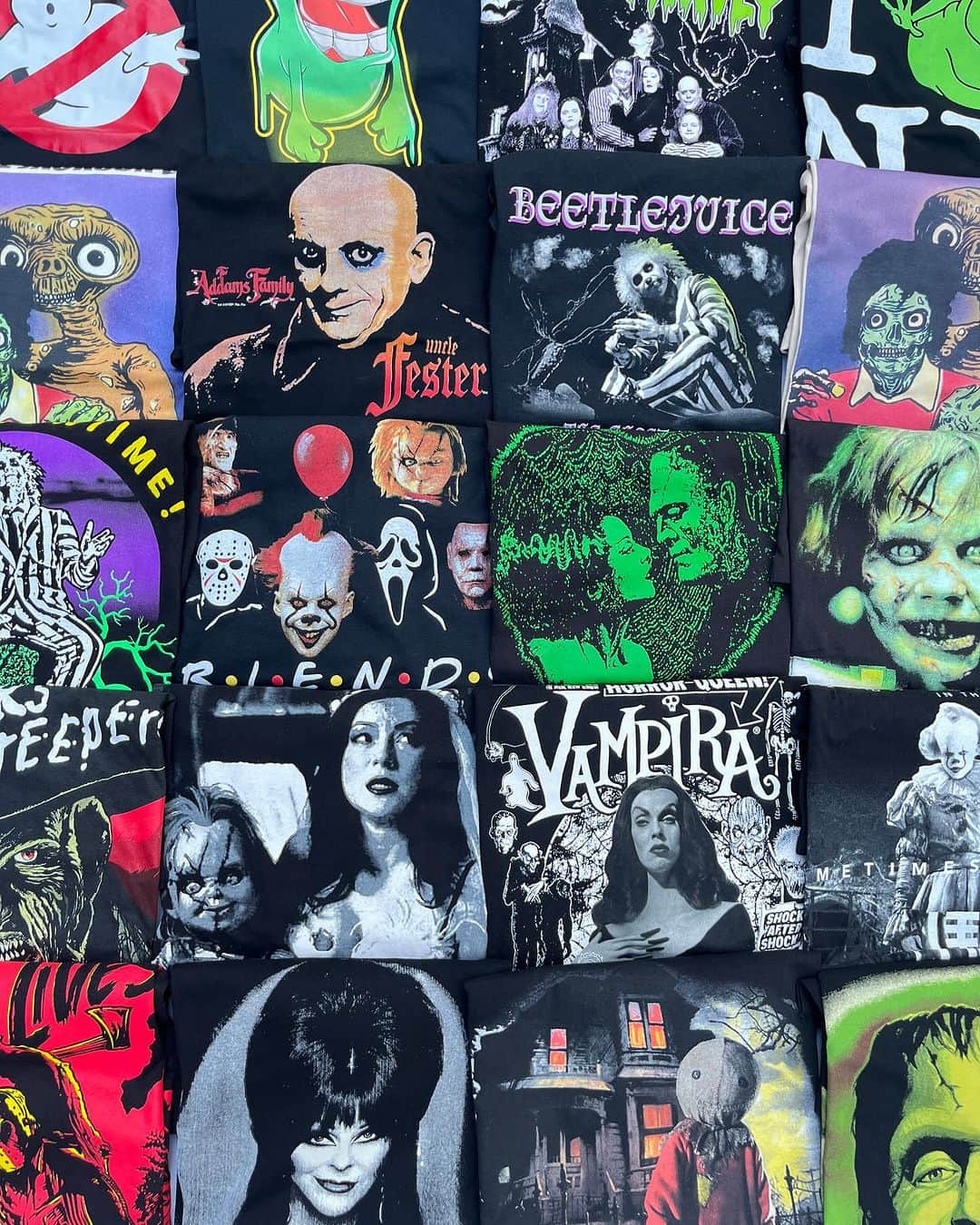おもちゃやSPIRALのインスタグラム：「もうすぐHalloweenなのでHorror系Tee集めました🎃  是非Halloweenにも👻」