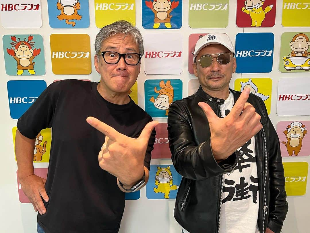 クレイジーケンバンド【公式】さんのインスタグラム写真 - (クレイジーケンバンド【公式】Instagram)「続きまして、HBCラジオ「グッチーのGood Friday!」にお邪魔いたしました。 楽しい時間はあっという間でした。 グッチーさんありがとうございました。  byスタッフ  #クレイジーケンバンド  #crazykenband #横山剣 #世界 #札幌 #hbcラジオ」10月13日 17時15分 - crazykenband_official