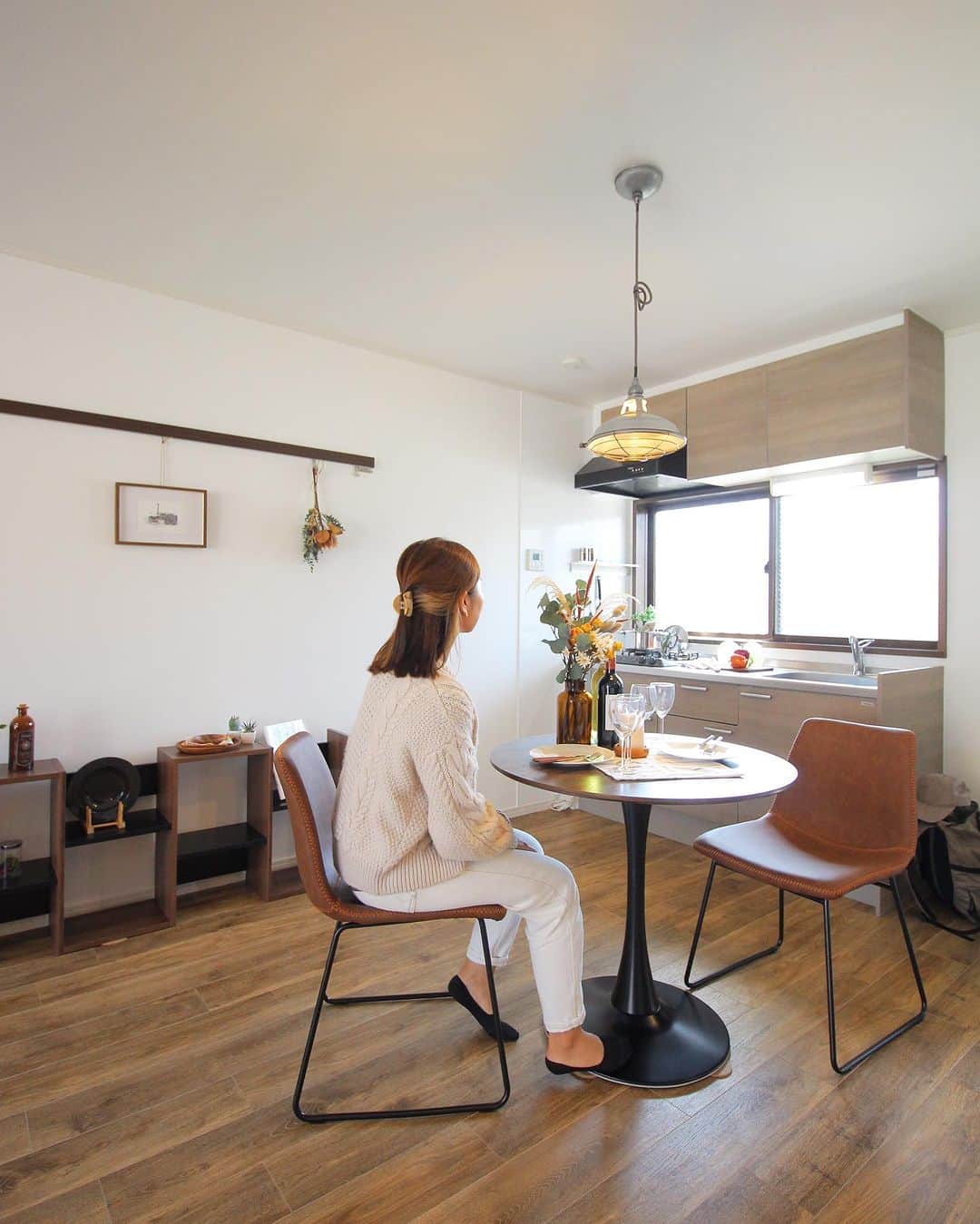 セキスイハイム不動産のインスタグラム：「秋の装いに🍁 #賃貸 #アパート #リノベーション #暮らし #部屋 #秋 #room #renovation #apartment #autumn #life」