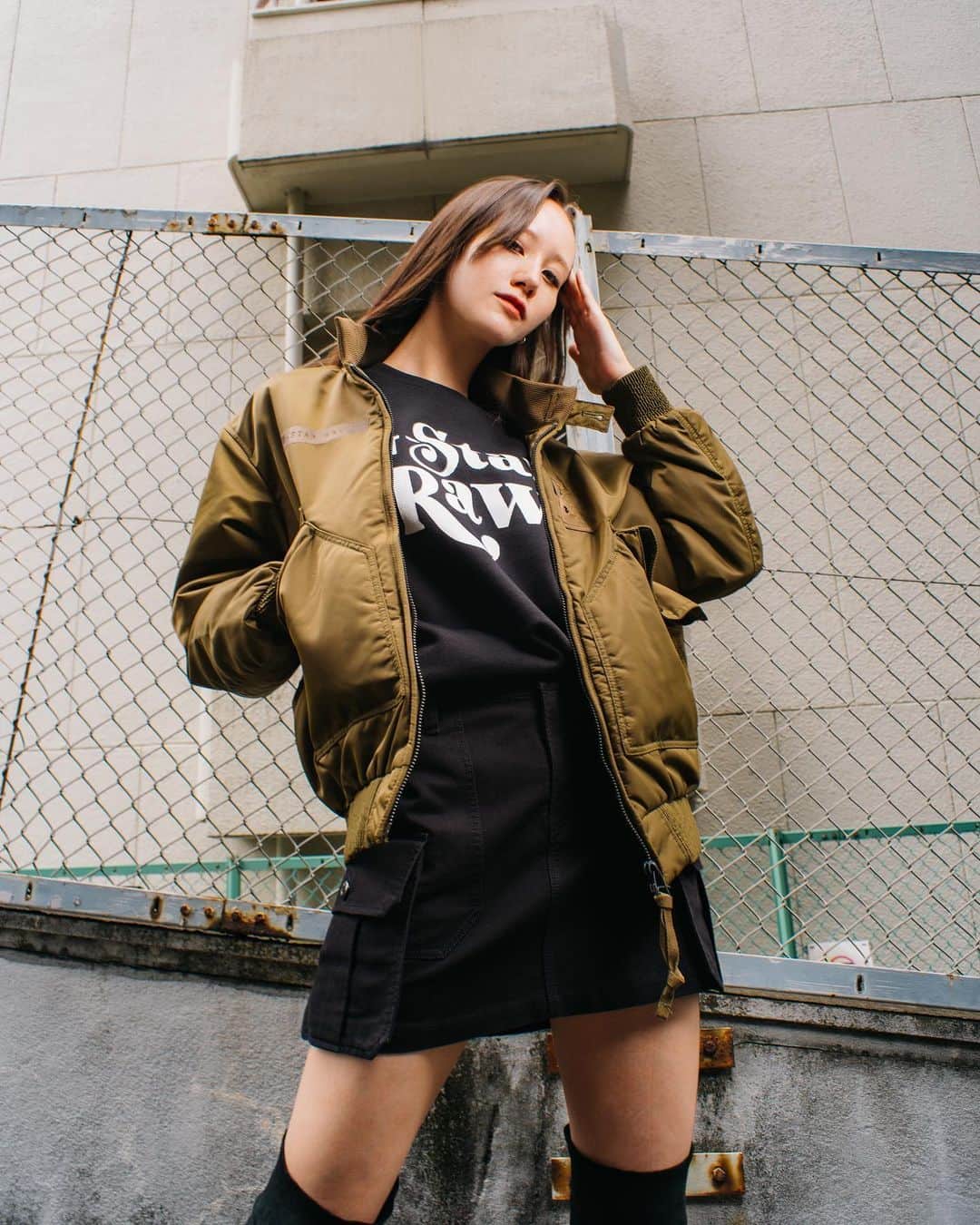 のインスタグラム：「Introducing FOXY BOXY SWEATER, curated by @elenakendall_   #GStarRAW #GStarRAWjapan #ジースターロゥ」