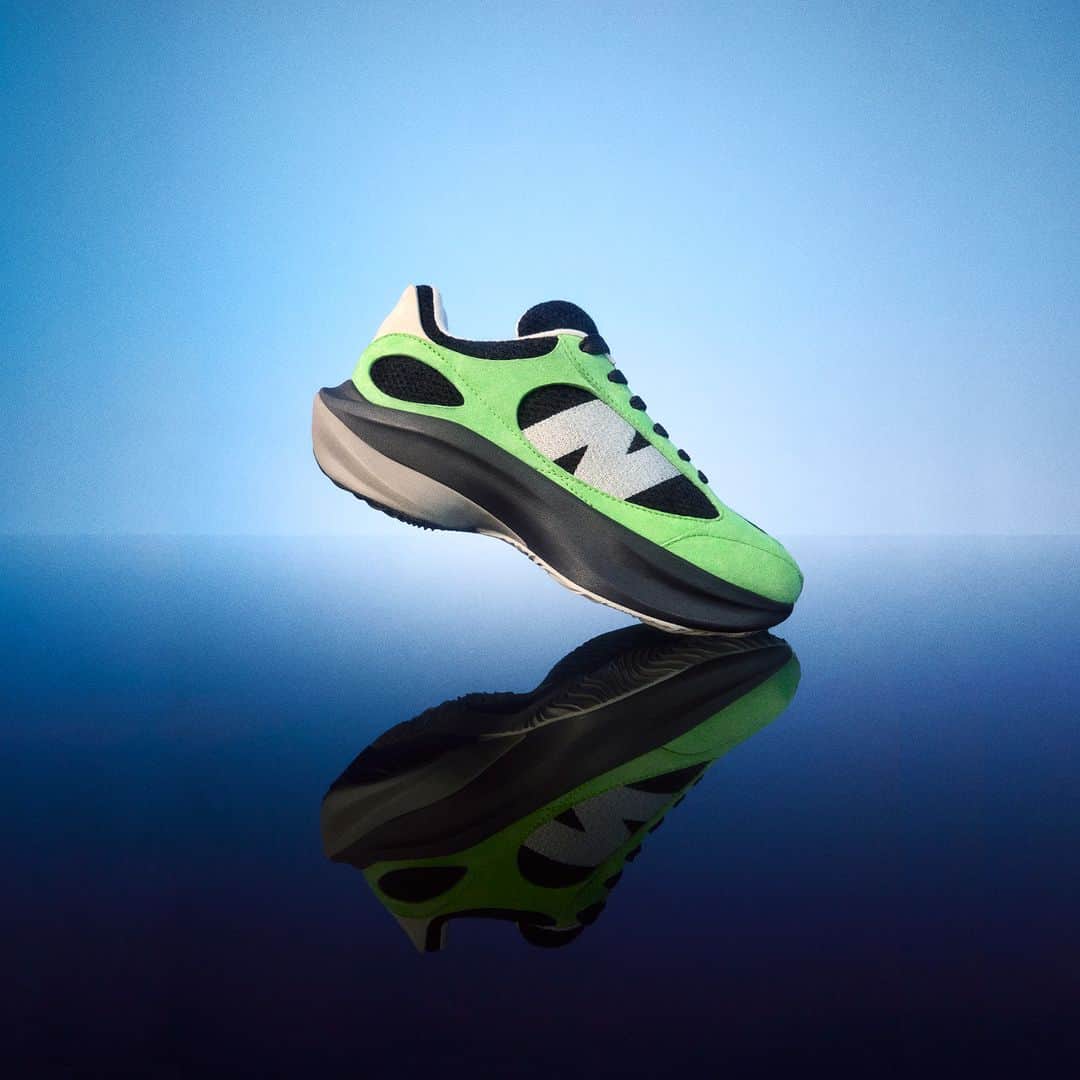 ABC-MART Grand Stageさんのインスタグラム写真 - (ABC-MART Grand StageInstagram)「・ ＜10/18　Release＞   NEW BALANCE UWRPDKOM GREEN(KOM) ￥22,000  より現代的なファッション空間に合わせて進化させるために、見慣れたものをあえて歪ませた彫刻的で近未来的なデザインで表現されたShiftedシリーズの新モデル「WRPD Runner」。ブランドを象徴するクラシカルな表情と最新テクノロジーを融合させることにより、モダンコンテンポラリーを感じさせるデザインに仕上げた。  販売店舗 ABC-MART GRAND STAGE ONLINE STORE  #abcmart #abcマート #abcgs #nb #newbalance #ニューバランス #UWRPDKOM #WRPDRunner #newbalance_lifestyle」10月13日 18時00分 - abcmart_grandstage