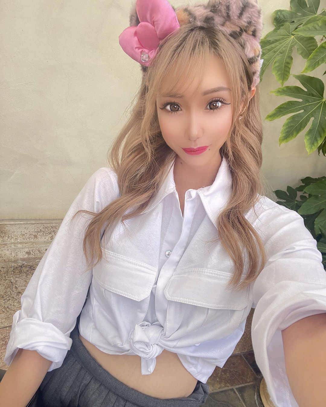 RIIAのインスタグラム：「このカチューシャ可愛くてお気に入り💓 ピンクヒョウ柄とかめっちゃタイプ過ぎるっ🥺」