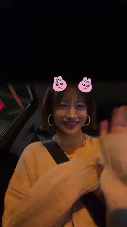 のインスタグラム：「車の中から弾丸ライブ🥹女子会についてお話しました！またゆっくりライブします◎」