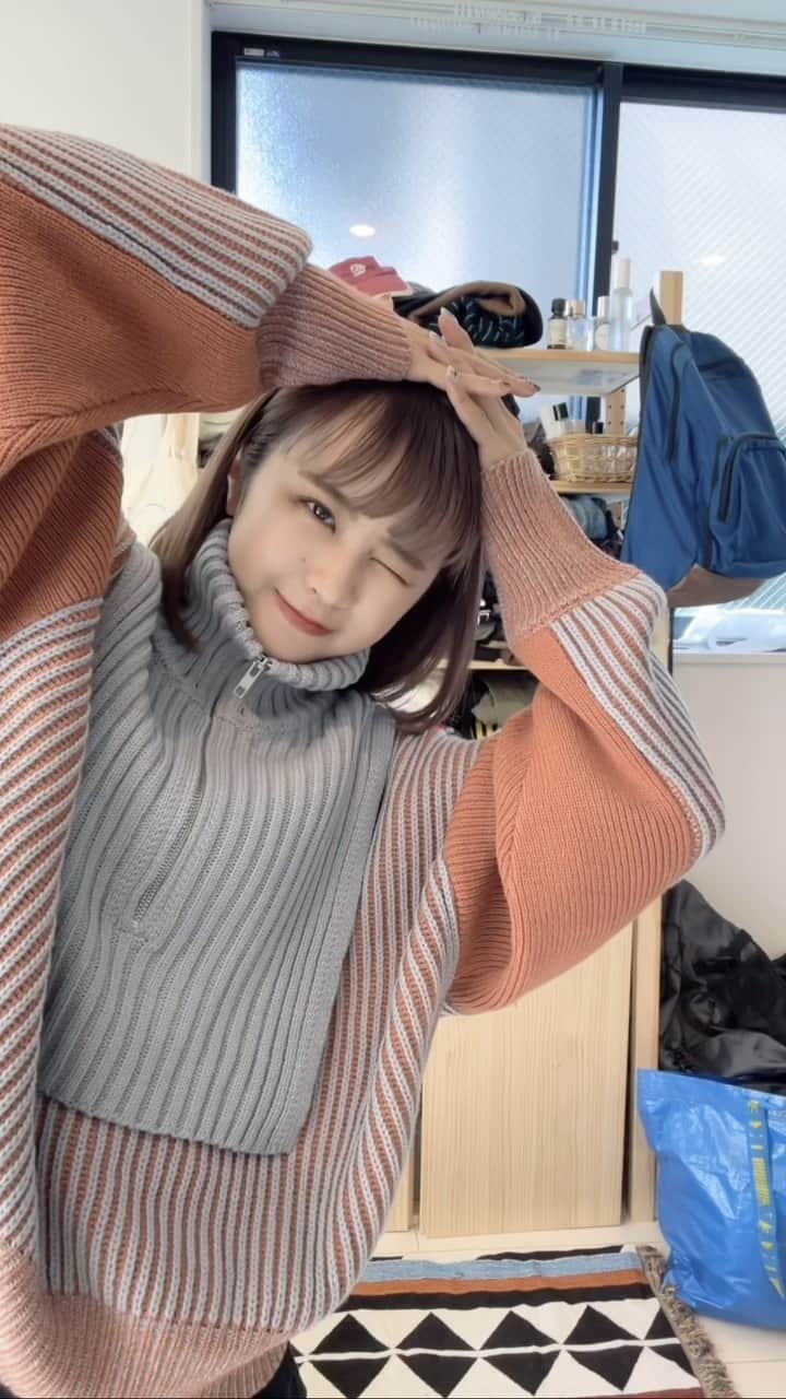 POTATO TVのインスタグラム：「ハーフジップニット 🧶  @kbfofficial のニット、シルエットも配色もめちゃくちゃかわいい 〜 🪿 生地ももちもちでうれしい ＾＾  予約で完売して、今追加予約してるよ〜🖐🏻  #PR #kbf #kbf_ootd」