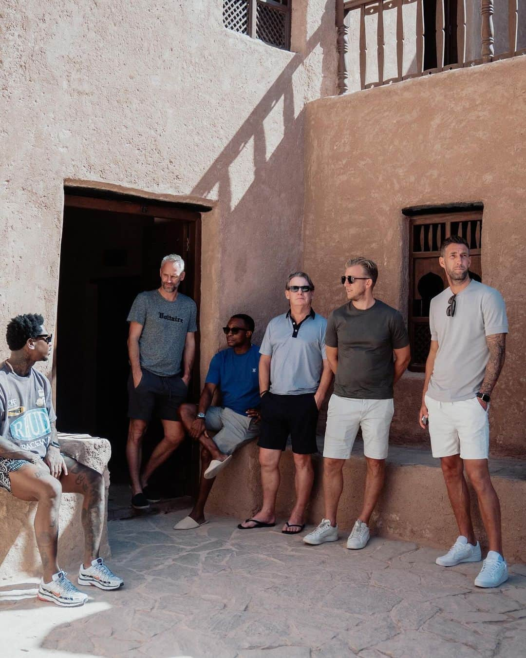 マールテン・ステケレンブルフさんのインスタグラム写真 - (マールテン・ステケレンブルフInstagram)「Amazing trip with @lifeafterfootballofficial in Oman with some old friends!   #experienceoman🇴🇲 #alilahinubay #lifeafterfootball」10月13日 18時20分 - maartenstekelenburg