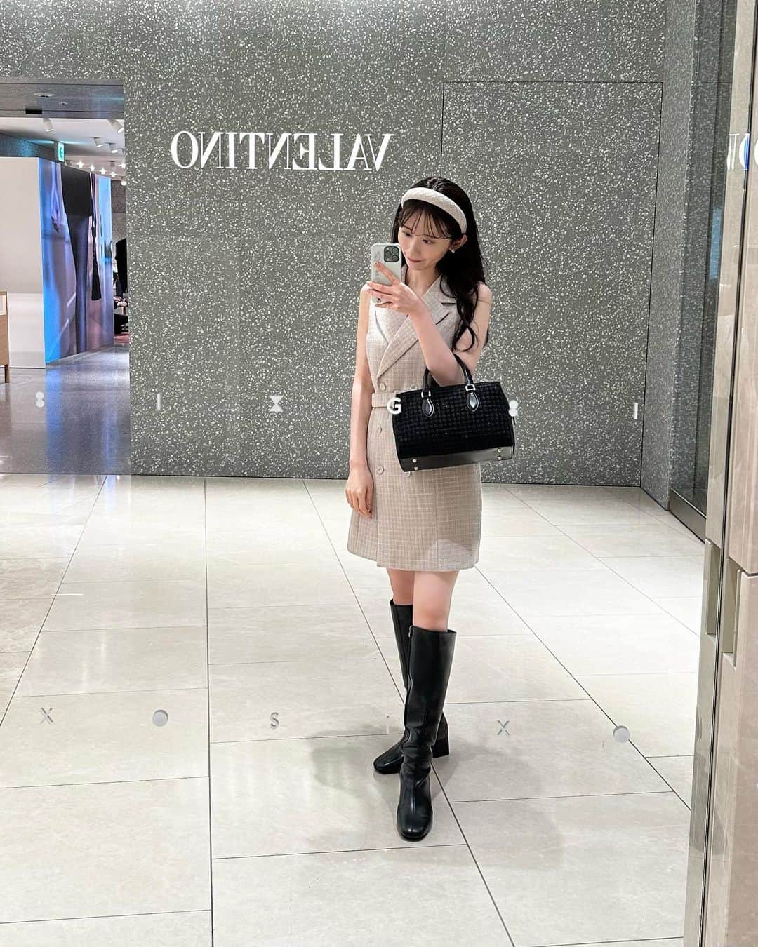 杉浦琴音のインスタグラム：「.  お気に入りツイードちゃん🩷🖤  #eimyistoire #eimy #ワンピース #ツイード」