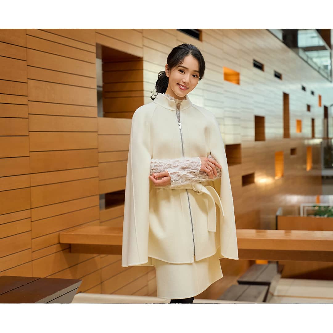 ANAYIのインスタグラム：「【PEOPLE WITH ESSENCE OF ELEGANCE】プリンシパル 小野絢子さんの心に響くエレガンス  “エレガンスのエッセンスを持つ人々”をテーマにしたANAYIのマガジンコンテンツ“PEOPLE WITH ESSENCE OF ELEGANCE”。  新国立劇場バレエ団で、12年間プリンシパルを務める小野絢子さんのインタビューページが公開。  プリンシパルになるまでの道のりや経験から得られたもの。 成長を続けるモチベーションや、オリジナリティのエッセンス、憧れる“エレガントな人”について、幅広くお話を伺いました。  インタビューページ内には、スペシャルMOVIEも掲載。  是非、ご覧ください。  @nationalballetjapan  #ANAYI #アナイ #pweoe010」