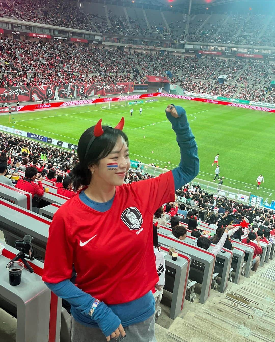 キム・イェウォンさんのインスタグラム写真 - (キム・イェウォンInstagram)「4:0♥️🇰🇷💙 최선을 다해 응원한 사진 100장」10月14日 0時10分 - yeeee_kk