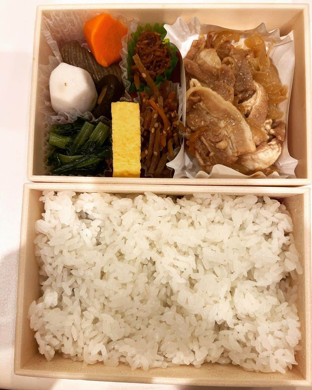 バカリズムさんのインスタグラム写真 - (バカリズムInstagram)「今知りたいでしょ飯」10月14日 0時12分 - bakarhythm