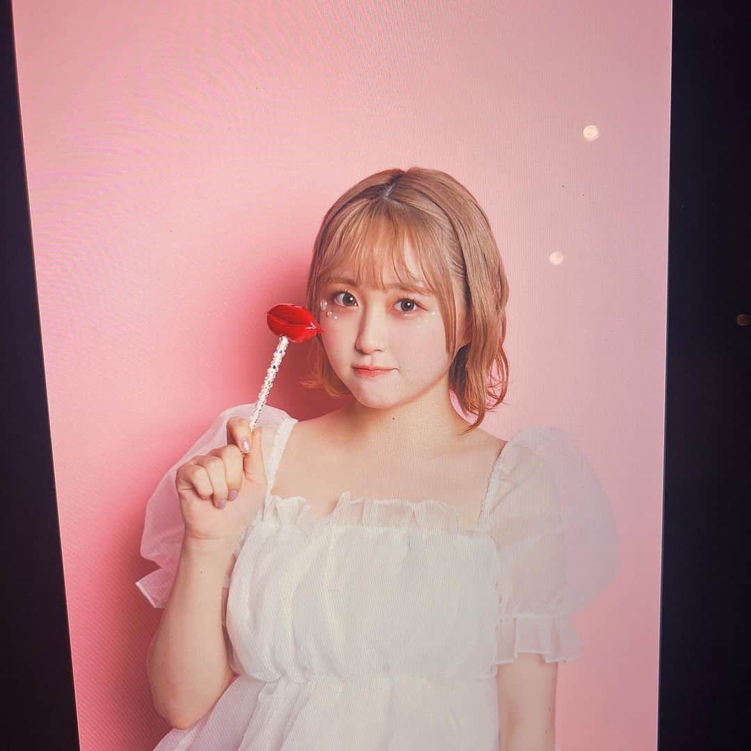 市村愛里さんのインスタグラム写真 - (市村愛里Instagram)「カレンダーのオフショです💖 どうですか〜〜」10月13日 18時55分 - airi_hkt48