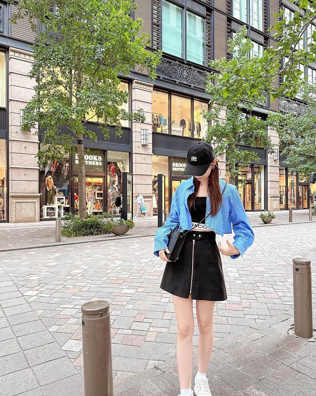 田中菜津美さんのインスタグラム写真 - (田中菜津美Instagram)「. . 今がたぶん人生で一番髪ながい🍂 . そろそろバサっといっちゃおうかなって 思ってますけどどうですかね…🫥」10月13日 18時58分 - natsumitanaka_0810